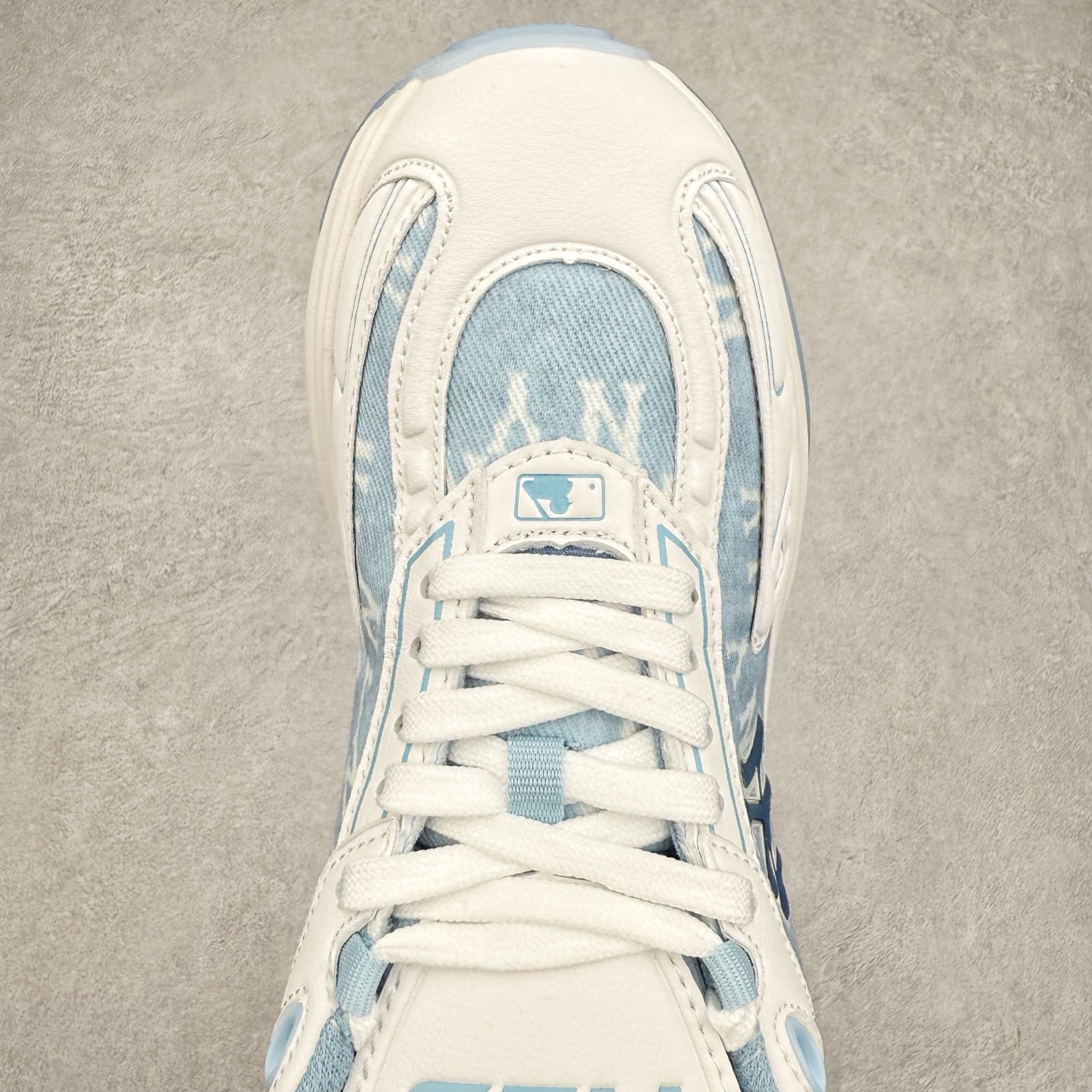 图片[4]-MLB Chunky Cargo 纽约洋基队合成革潮流时尚舒适休闲运动风厚底增高 防滑耐磨 低帮 老爹鞋 男女同款 黑色 实拍调校N版已经零色差零失真 百分百还原实物色彩所见即所得 不存在货不对板色差等低级问题 选购参考实物拍摄 不混卖不参货 只用心做好货严格选品 承诺混一赔十 尺码：36 36.5 37.5 38 38.5 39 40 40.5 41 42 42.5 43 44 44.5 45-选品中心