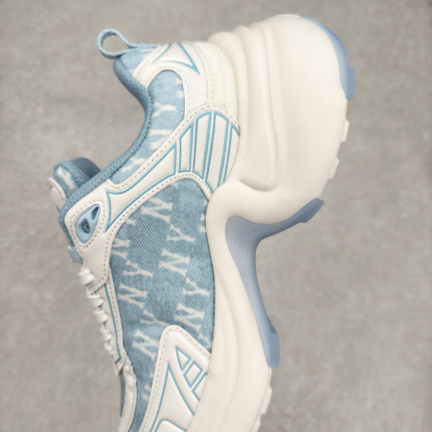 图片[7]-MLB Chunky Cargo 纽约洋基队合成革潮流时尚舒适休闲运动风厚底增高 防滑耐磨 低帮 老爹鞋 男女同款 黑色 实拍调校N版已经零色差零失真 百分百还原实物色彩所见即所得 不存在货不对板色差等低级问题 选购参考实物拍摄 不混卖不参货 只用心做好货严格选品 承诺混一赔十 尺码：36 36.5 37.5 38 38.5 39 40 40.5 41 42 42.5 43 44 44.5 45-选品中心