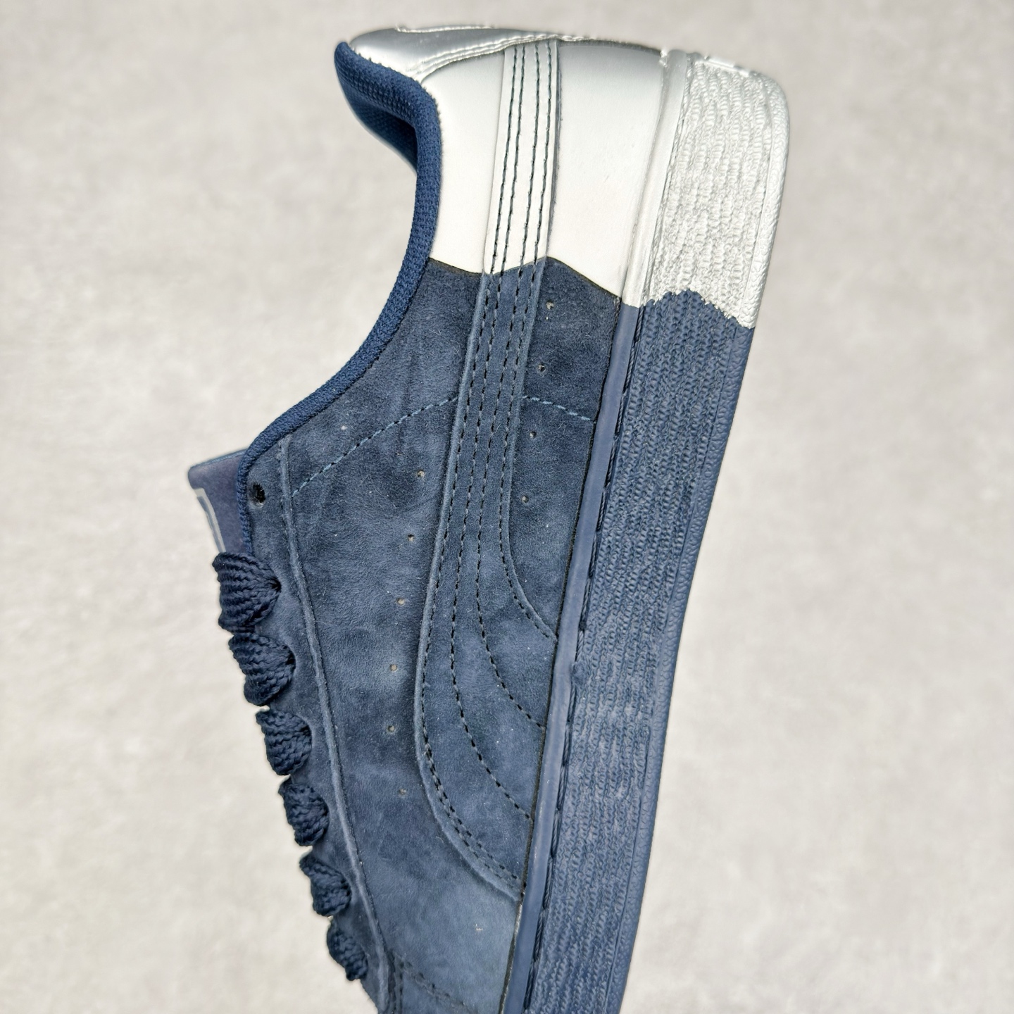 图片[7]-＃特价福利 PUMA Basket Suede 彪马皮面复古板鞋 原装渠道版本 诠释最高工艺 夏季新款官方原盒原标 代购充正专供头层皮海玻璃鞋垫搭配后跟PUMA logo烫金 让陈旧的款式重获新生 尺码：35.5 36 37 37.5 38 38.5 39 40 40.5 41 42 42.5 43 44 44.5 45-选品中心