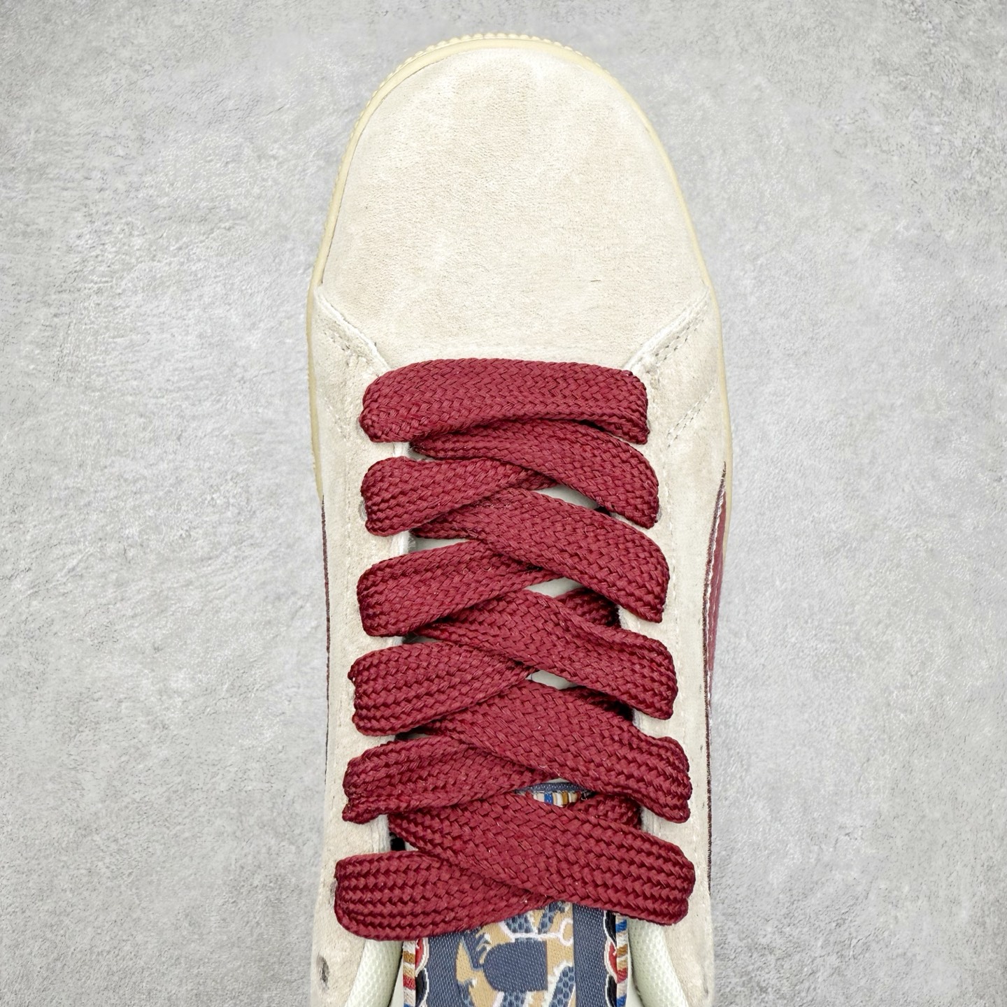 图片[4]-＃特价福利 PUMA Basket Suede 彪马皮面复古板鞋 原装渠道版本 诠释最高工艺 夏季新款官方原盒原标 代购充正专供头层皮海玻璃鞋垫搭配后跟PUMA logo烫金 让陈旧的款式重获新生 尺码：35.5 36 37 37.5 38 38.5 39 40 40.5 41 42 42.5 43 44 44.5 45-选品中心