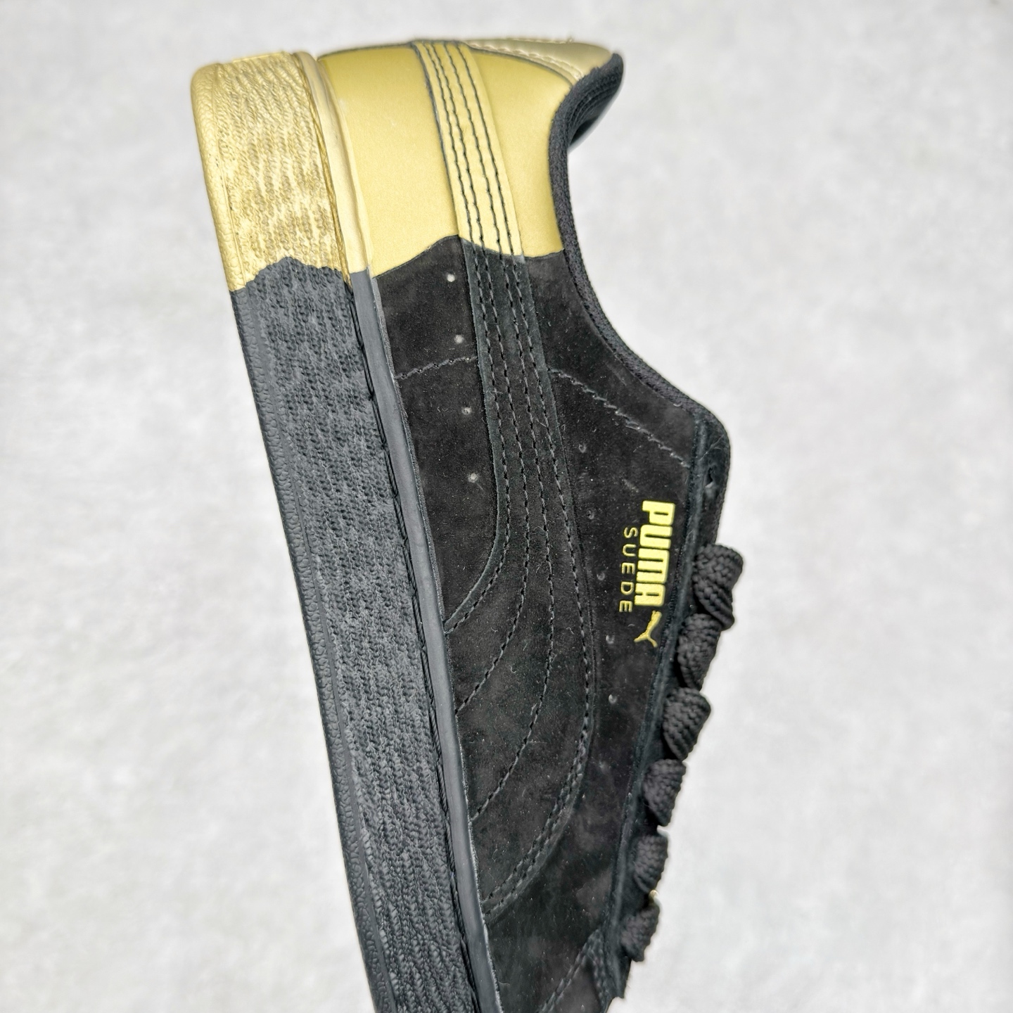 图片[6]-＃特价福利 PUMA Basket Suede 彪马皮面复古板鞋 原装渠道版本 诠释最高工艺 夏季新款官方原盒原标 代购充正专供头层皮海玻璃鞋垫搭配后跟PUMA logo烫金 让陈旧的款式重获新生 尺码：35.5 36 37 37.5 38 38.5 39 40 40.5 41 42 42.5 43 44 44.5 45-选品中心