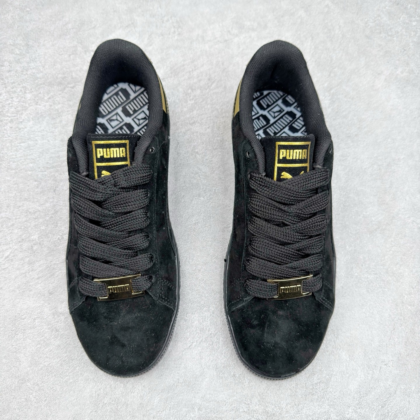 图片[2]-＃特价福利 PUMA Basket Suede 彪马皮面复古板鞋 原装渠道版本 诠释最高工艺 夏季新款官方原盒原标 代购充正专供头层皮海玻璃鞋垫搭配后跟PUMA logo烫金 让陈旧的款式重获新生 尺码：35.5 36 37 37.5 38 38.5 39 40 40.5 41 42 42.5 43 44 44.5 45-选品中心