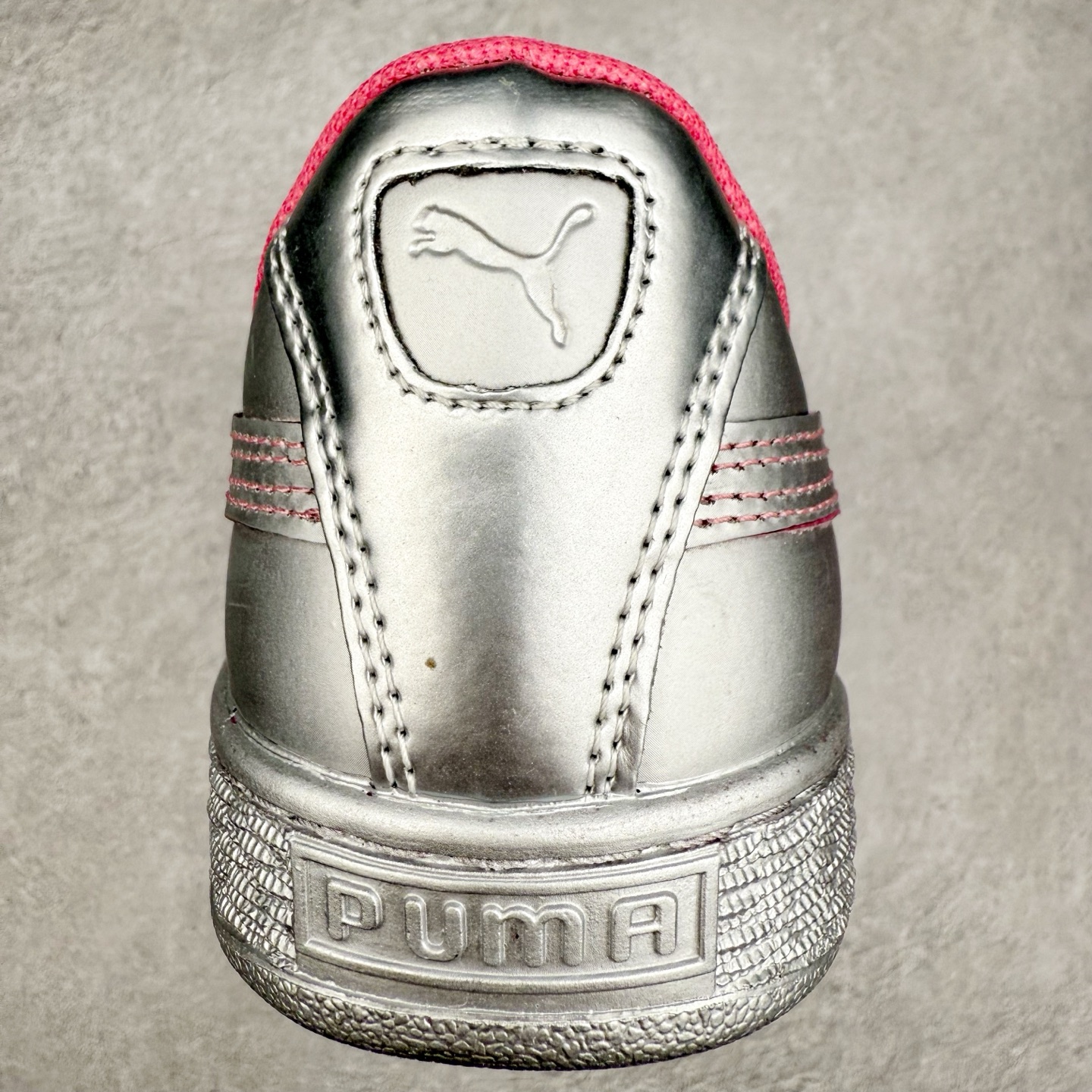 图片[8]-＃特价福利 PUMA Basket Suede 彪马皮面复古板鞋 原装渠道版本 诠释最高工艺 夏季新款官方原盒原标 代购充正专供头层皮海玻璃鞋垫搭配后跟PUMA logo烫金 让陈旧的款式重获新生 尺码：35.5 36 37 37.5 38 38.5 39 40 40.5 41 42 42.5 43 44 44.5 45-选品中心