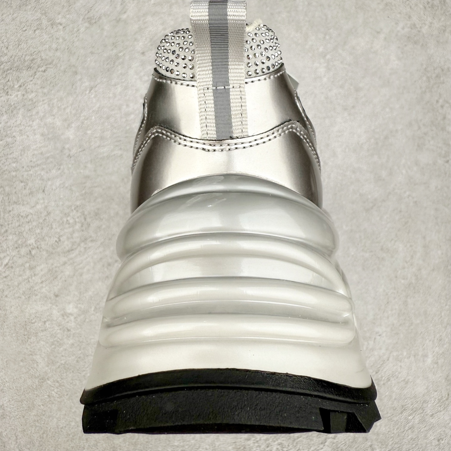 图片[8]-GG-CC 2025新款厚底增高休闲运动老爹鞋系列 广东大厂出品 7CM厚底增高 星河粒子 银白粉色 银角大王 完美细节 25ss春季新款厚底增高 大长腿 时髦look轻松定格 不费力展现率性氛围 高档银盒 酷帅机能风不规则设计大底 拼色造型设计 轻便舒适百搭 GGCC银白配色好温柔 三层组合月牙底 柔软有弹性的月牙底和增加舒适度显腿长的7cm增高 长时间走路和站立都不累脚舒适度和少女感 厚底增高 不管怎么搭都好看~尺码：35 36 37 38 39 40-选品中心