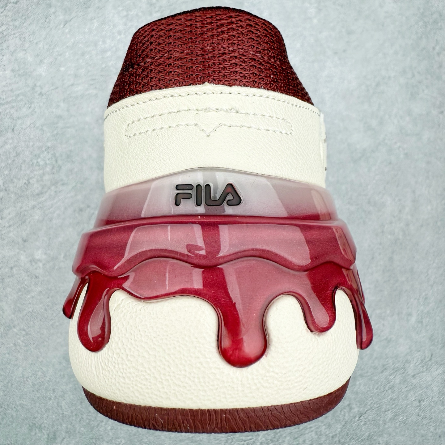 图片[8]-FILA CARROT 2 斐乐萝卜鞋2.0 经典百搭休闲 防滑减震耐磨低帮板鞋 传承了 FILA 的百年基因，融入年轻运动及潮流文化，成为引领变革、创新突破的一代。以“1+N” 的跨界合作模式重现经典的同时创造经典。带来最出其不意的跨界合作惊喜。同时，FILAFUSION把FILA 的 DNA 融入到定制体验里，你可以随心制造厲于你的产品。FILA FUSION 的鞋家族涵盖了老爹鞋、跑步鞋、网球鞋、季节款。风格复古新潮，满足了时尚人士出行及各类运动的搭配需求，成为当下年轻人筷拥的鞋类品牌之一。FILA FUSION 走进年轻人的世界，通过年轻人运动，街舞，滑板，篮球，展现 FILA FUSION 的潮流态度和年轻文化。FILA FUSION 认为末来属于引领变革、创新突破的年轻一代，让我们一起构成 FILA 未来的蓝图吧！尺码：35.5 36 36.5 37.5 38 38.5 39 40-选品中心