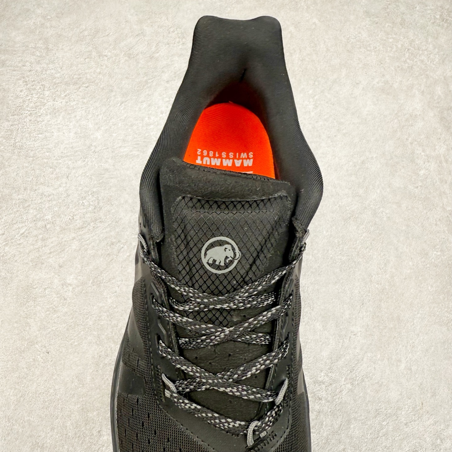 图片[5]-MAMMUT猛犸象 Hueco Knit 2 登山靴多功能鞋履 独立私模 顶级复刻百分百还原# 应用BASE FIT 2.0专利技术 拥有优越的抓地力、护趾力和运动缓冲功能 可折叠鞋跟 透气针织鞋面 适合春夏与初秋季节的设计 即刻\\\”履\\\”行出发 尺码：36 36.5 37.5 38 38.5 39 40 40.5 41 42 42.5 43 44 44.5 45 46-选品中心