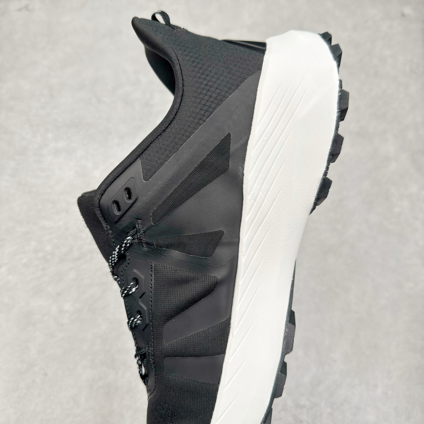 图片[7]-MAMMUT猛犸象 Hueco Knit 2 登山靴多功能鞋履 独立私模 顶级复刻百分百还原# 应用BASE FIT 2.0专利技术 拥有优越的抓地力、护趾力和运动缓冲功能 可折叠鞋跟 透气针织鞋面 适合春夏与初秋季节的设计 即刻\\\”履\\\”行出发 尺码：36 36.5 37.5 38 38.5 39 40 40.5 41 42 42.5 43 44 44.5 45 46-选品中心