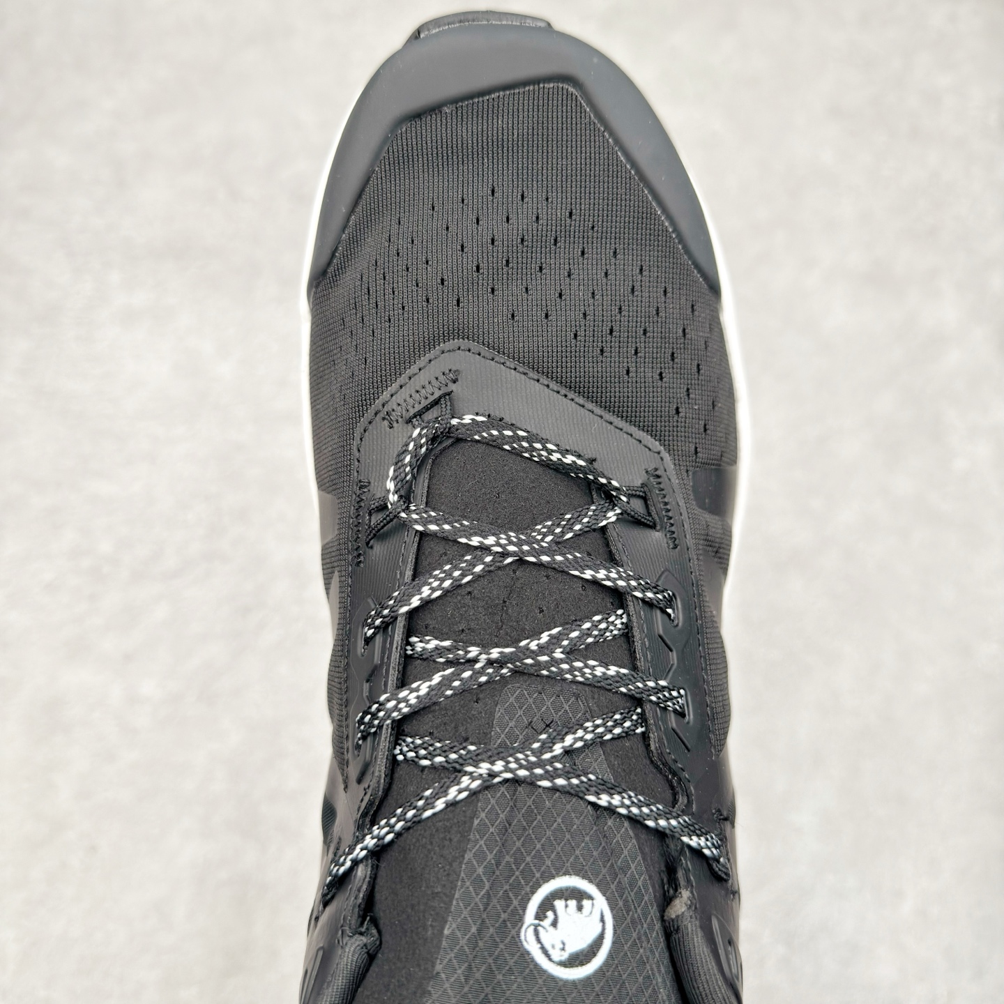 图片[4]-MAMMUT猛犸象 Hueco Knit 2 登山靴多功能鞋履 独立私模 顶级复刻百分百还原# 应用BASE FIT 2.0专利技术 拥有优越的抓地力、护趾力和运动缓冲功能 可折叠鞋跟 透气针织鞋面 适合春夏与初秋季节的设计 即刻\\\”履\\\”行出发 尺码：36 36.5 37.5 38 38.5 39 40 40.5 41 42 42.5 43 44 44.5 45 46-选品中心