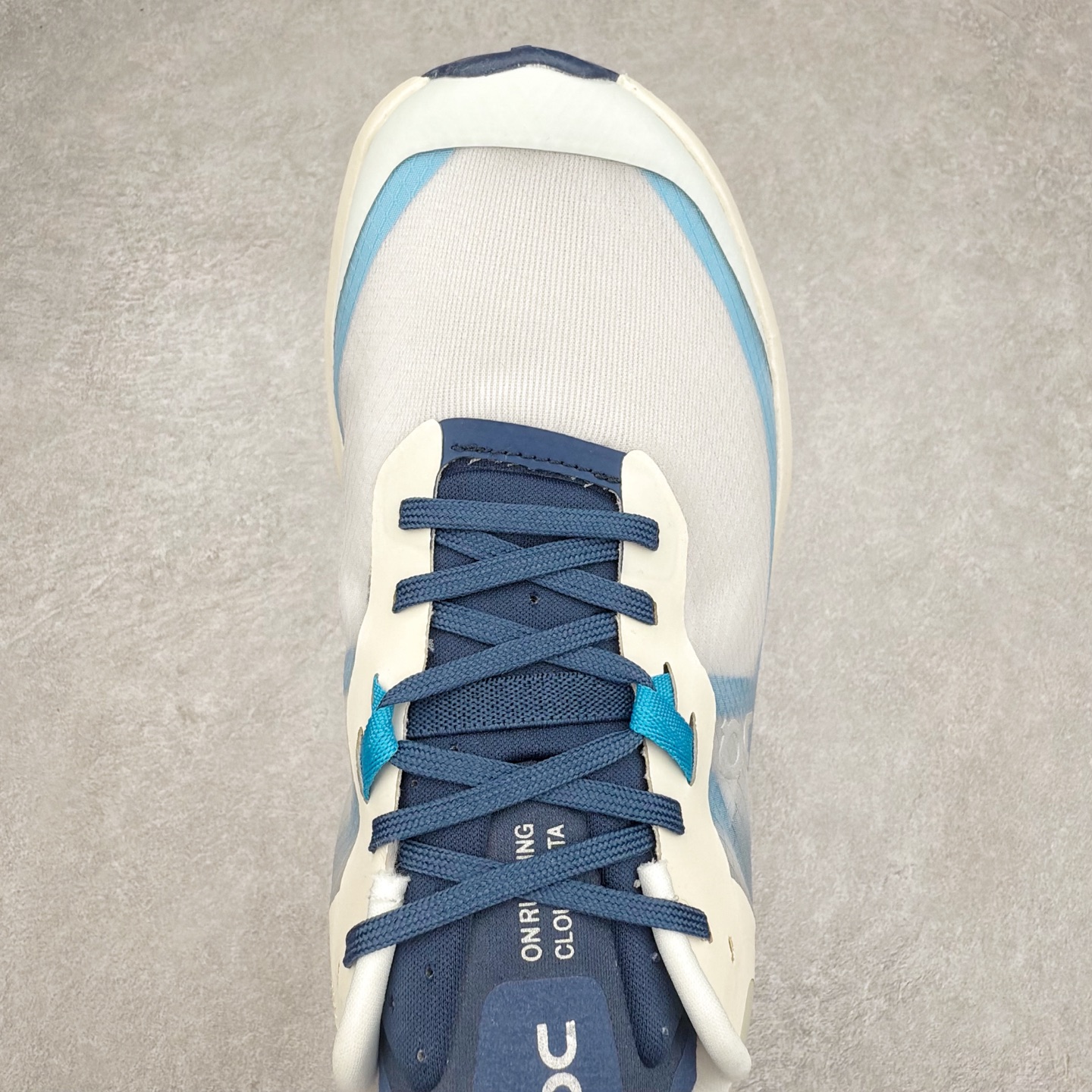 图片[4]-On昂跑 Cloudsurfer Next Wolf Honeydew 柔软舒适防滑耐磨低帮休闲跑步鞋 昂跑运动品牌 开创于2010年 缓震着陆、强效回弹、轻柔质感的设计构思始终是ON研制关键 与此同时基于“为全球提供革新性的跑步感受”信念 陆续推出了多款跑鞋及其以专业运动人体跑步工程学为设计关键的功能性跑步服饰设备 让跑者不费力气地畅快畅跑 尺码：36 36.5 37.5 38 38.5 39 40 40.5 41 42 42.5 43 44 44.5 45-选品中心