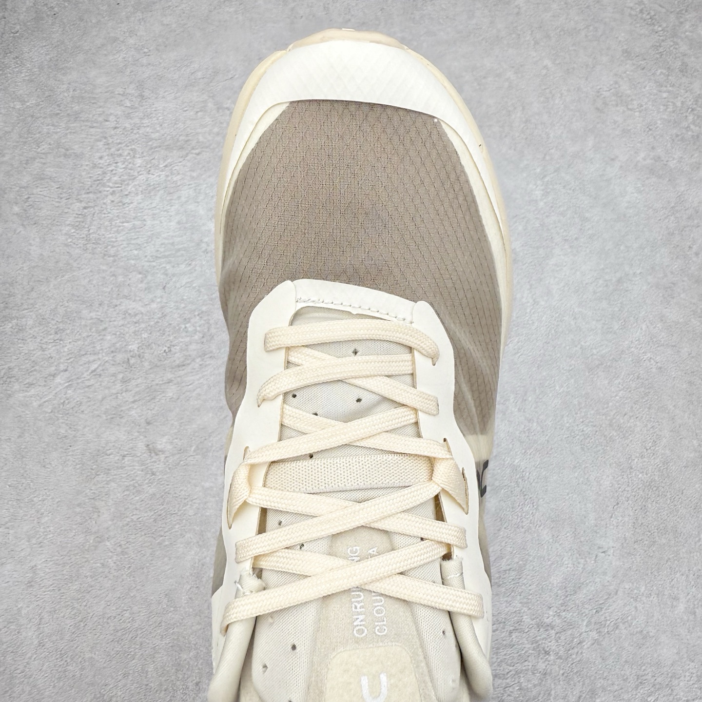 图片[4]-On昂跑 Cloudsurfer Next Wolf Honeydew 柔软舒适防滑耐磨低帮休闲跑步鞋 昂跑运动品牌 开创于2010年 缓震着陆、强效回弹、轻柔质感的设计构思始终是ON研制关键 与此同时基于“为全球提供革新性的跑步感受”信念 陆续推出了多款跑鞋及其以专业运动人体跑步工程学为设计关键的功能性跑步服饰设备 让跑者不费力气地畅快畅跑 尺码：36 36.5 37.5 38 38.5 39 40 40.5 41 42 42.5 43 44 44.5 45-选品中心