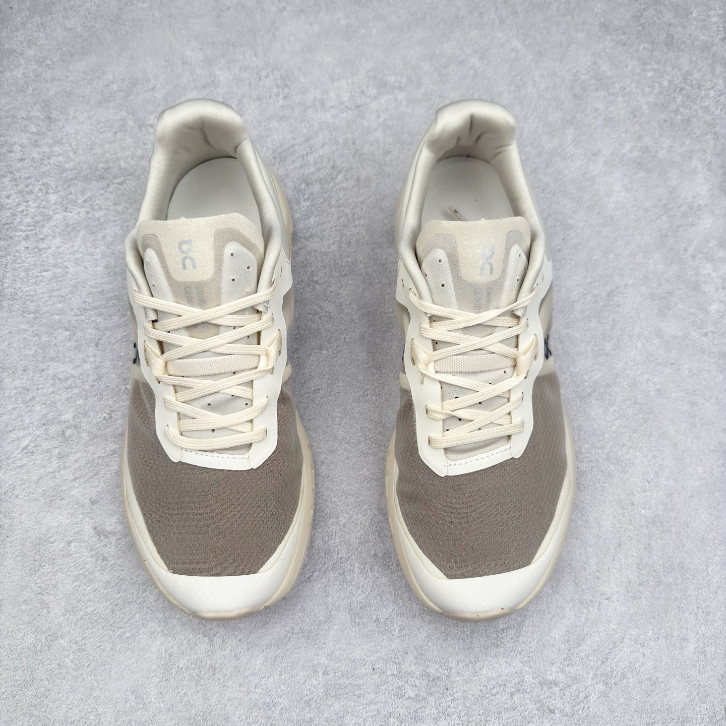 图片[2]-On昂跑 Cloudsurfer Next Wolf Honeydew 柔软舒适防滑耐磨低帮休闲跑步鞋 昂跑运动品牌 开创于2010年 缓震着陆、强效回弹、轻柔质感的设计构思始终是ON研制关键 与此同时基于“为全球提供革新性的跑步感受”信念 陆续推出了多款跑鞋及其以专业运动人体跑步工程学为设计关键的功能性跑步服饰设备 让跑者不费力气地畅快畅跑 尺码：36 36.5 37.5 38 38.5 39 40 40.5 41 42 42.5 43 44 44.5 45-选品中心