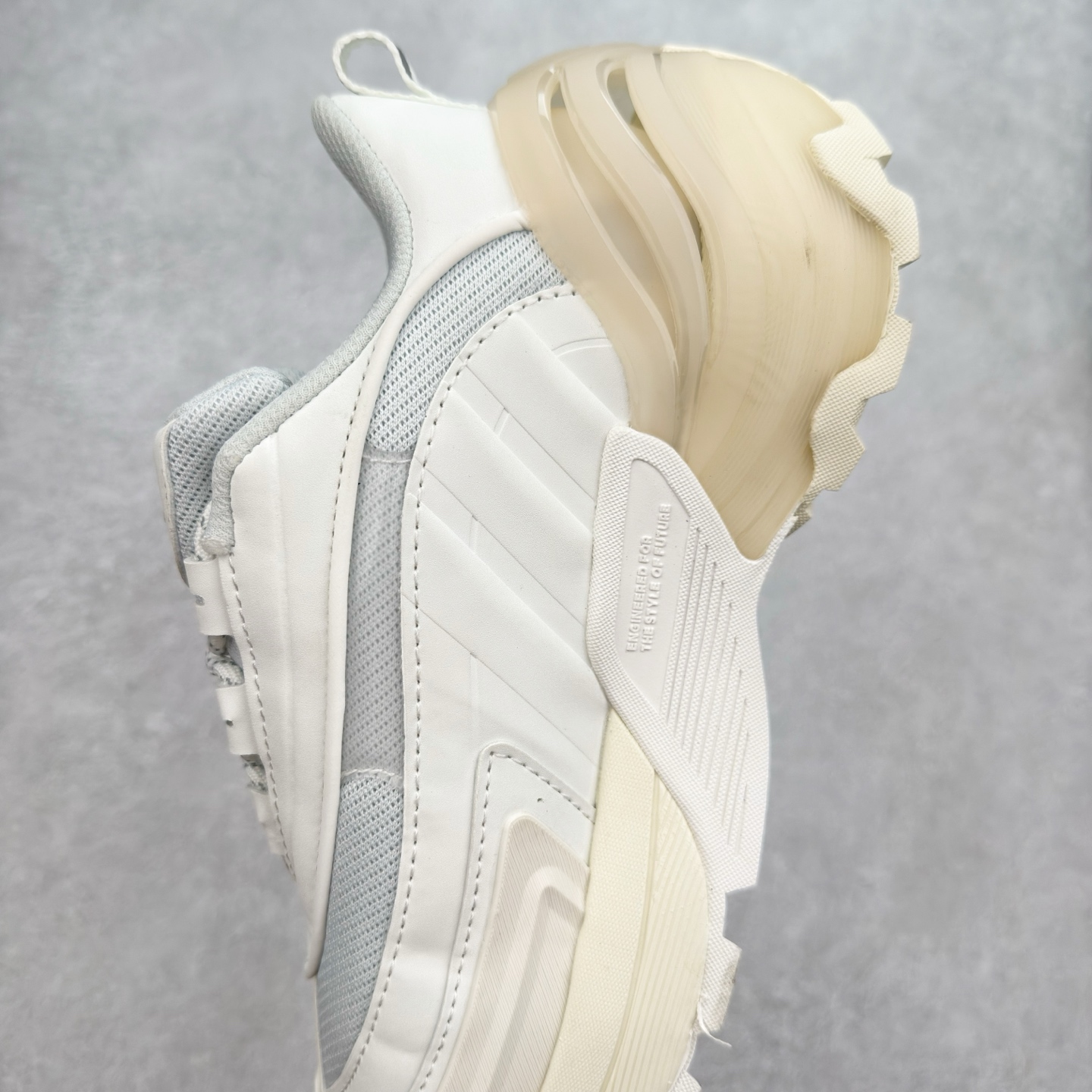 图片[7]-AD Wonder Runner Turbo FOS系列舒适百搭防滑耐磨低帮跑步鞋 厚底增高 机甲旋风老爹鞋外观超酷炫，上脚瞬间时尚感拉满 ADIPRENE+科技的鞋底，走路时软软弹弹，缓震效果一流 鞋面材质透气又舒适，穿一天也不觉得闷。尺码： 36 36⅔ 37⅓ 38 38⅔ 39⅓ 40 40⅔ 41⅓ 42 42⅔ 43⅓ 44 45-选品中心