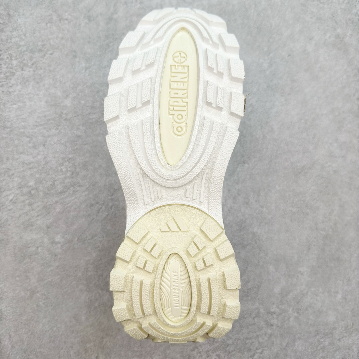 图片[9]-AD Wonder Runner Turbo FOS系列舒适百搭防滑耐磨低帮跑步鞋 厚底增高 机甲旋风老爹鞋外观超酷炫，上脚瞬间时尚感拉满 ADIPRENE+科技的鞋底，走路时软软弹弹，缓震效果一流 鞋面材质透气又舒适，穿一天也不觉得闷。尺码： 36 36⅔ 37⅓ 38 38⅔ 39⅓ 40 40⅔ 41⅓ 42 42⅔ 43⅓ 44 45-选品中心