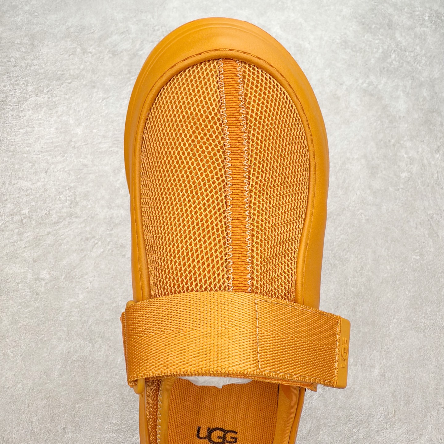 图片[4]-＃SP原厂 UGG 5188 Tasman Lug 绒面革圆头轻盈低帮生活休闲鞋凉鞋 全鞋采用ZP同厂 隆丰A级澳洲进口羊皮毛一体 品牌代工厂生产线 完全遵循ZP工艺流程 代工厂原厂版师 秉承无原鞋不开发选择 注重每一处细节 市面最正版型 TREADLITE\\\”轻翼\\\”科技外底 轻便/耐用/柔韧/桩型【售后郑重承诺】一个月内若出现重大脱胶/断底等质量问题 直接为您换新！尺码：35 36 37 38 39 40-选品中心