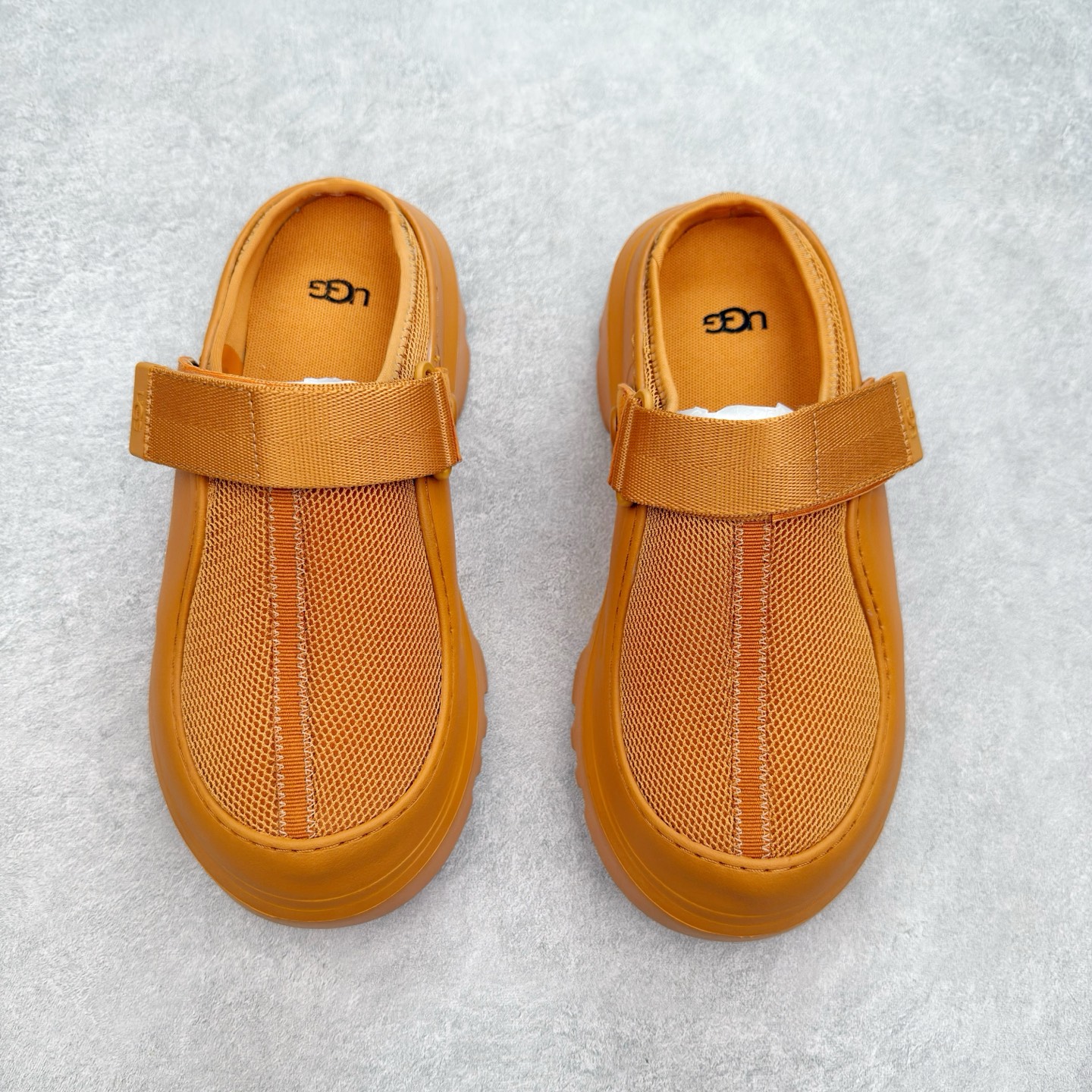 图片[2]-＃SP原厂 UGG 5188 Tasman Lug 绒面革圆头轻盈低帮生活休闲鞋凉鞋 全鞋采用ZP同厂 隆丰A级澳洲进口羊皮毛一体 品牌代工厂生产线 完全遵循ZP工艺流程 代工厂原厂版师 秉承无原鞋不开发选择 注重每一处细节 市面最正版型 TREADLITE\\\”轻翼\\\”科技外底 轻便/耐用/柔韧/桩型【售后郑重承诺】一个月内若出现重大脱胶/断底等质量问题 直接为您换新！尺码：35 36 37 38 39 40-选品中心