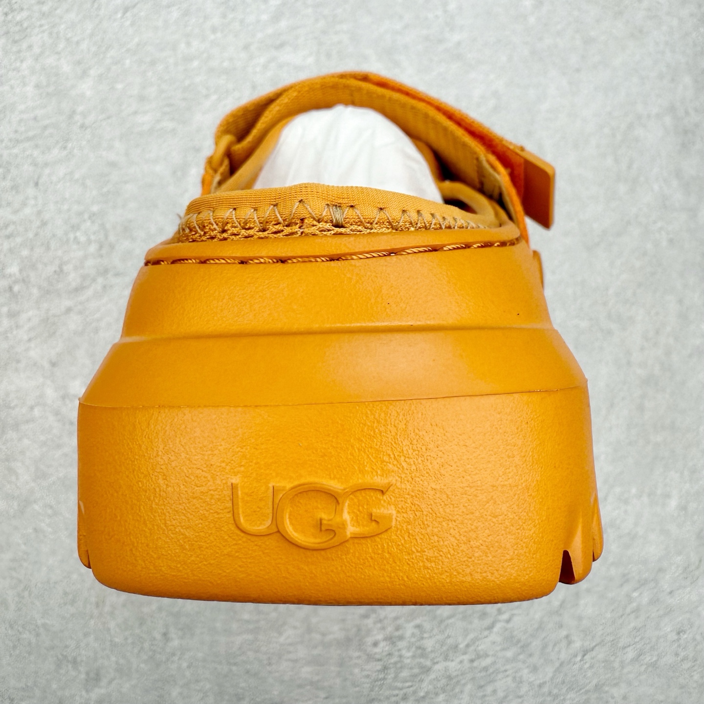 图片[8]-＃SP原厂 UGG 5188 Tasman Lug 绒面革圆头轻盈低帮生活休闲鞋凉鞋 全鞋采用ZP同厂 隆丰A级澳洲进口羊皮毛一体 品牌代工厂生产线 完全遵循ZP工艺流程 代工厂原厂版师 秉承无原鞋不开发选择 注重每一处细节 市面最正版型 TREADLITE\\\”轻翼\\\”科技外底 轻便/耐用/柔韧/桩型【售后郑重承诺】一个月内若出现重大脱胶/断底等质量问题 直接为您换新！尺码：35 36 37 38 39 40-选品中心