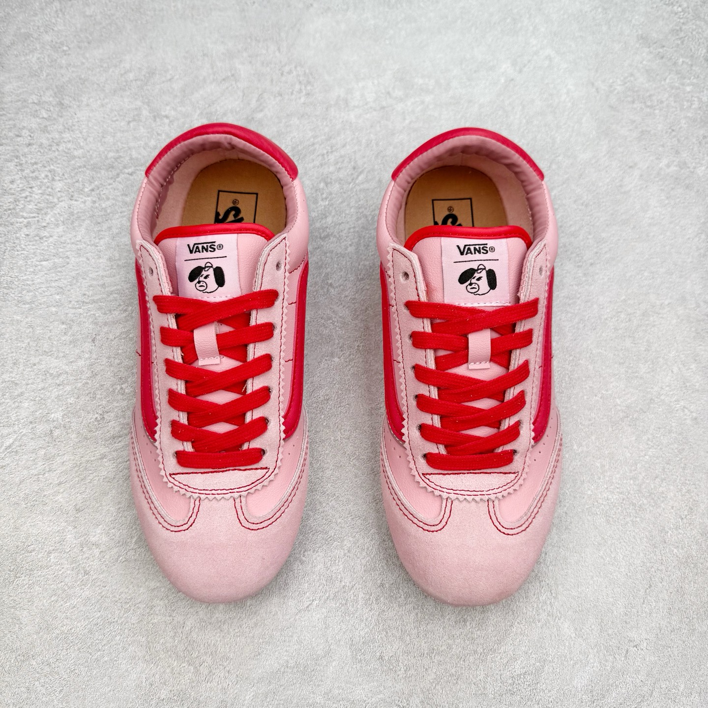 图片[2]-RIROO x Vans Super LowPro 艺术家联名 复古薄底德训鞋 鞋面采用元气明亮粉色 后跟搭配手绘插画 鞋底宣言“I love simple cuz I am complicated” 处处都是细节巧思 诚意满满 货号：VN000D83FFP 尺码：35 36 36.5 37 38 38.5 39 40-选品中心