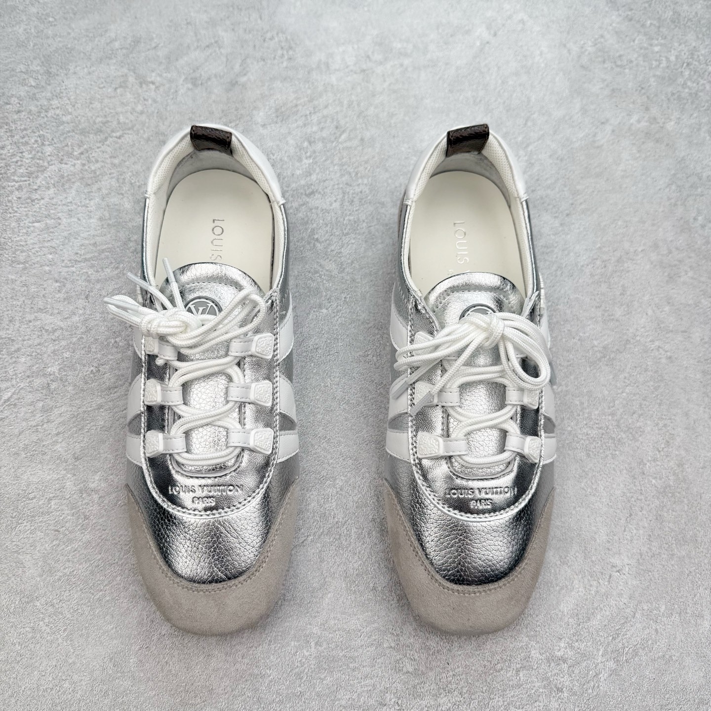 图片[2]-LOUIS VUITTON Sneakerina LV德训鞋 羊皮革 圆头系带 芭蕾风低帮生活休闲鞋 尺码：35 36 37 38 39 40-选品中心