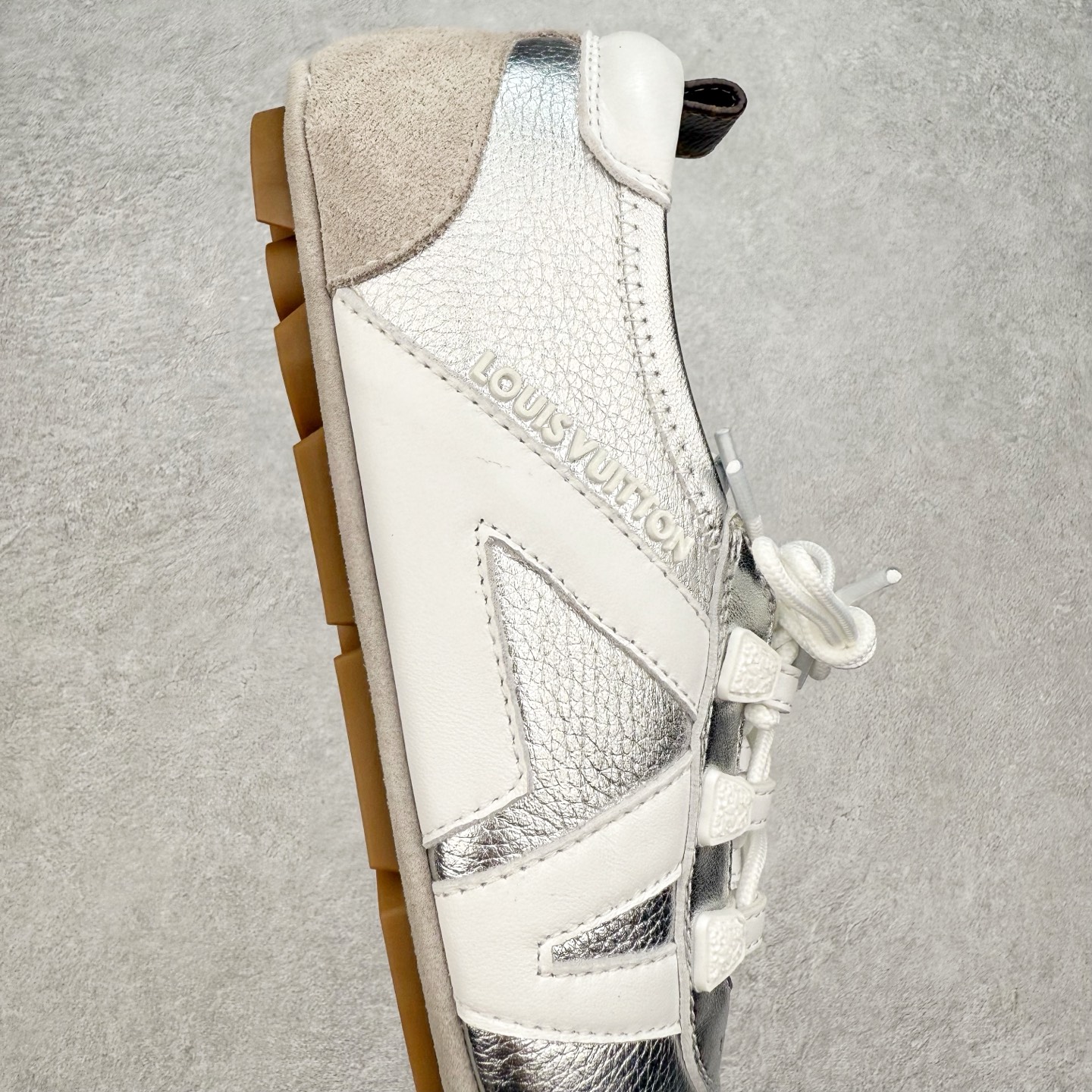 图片[6]-LOUIS VUITTON Sneakerina LV德训鞋 羊皮革 圆头系带 芭蕾风低帮生活休闲鞋 尺码：35 36 37 38 39 40-选品中心