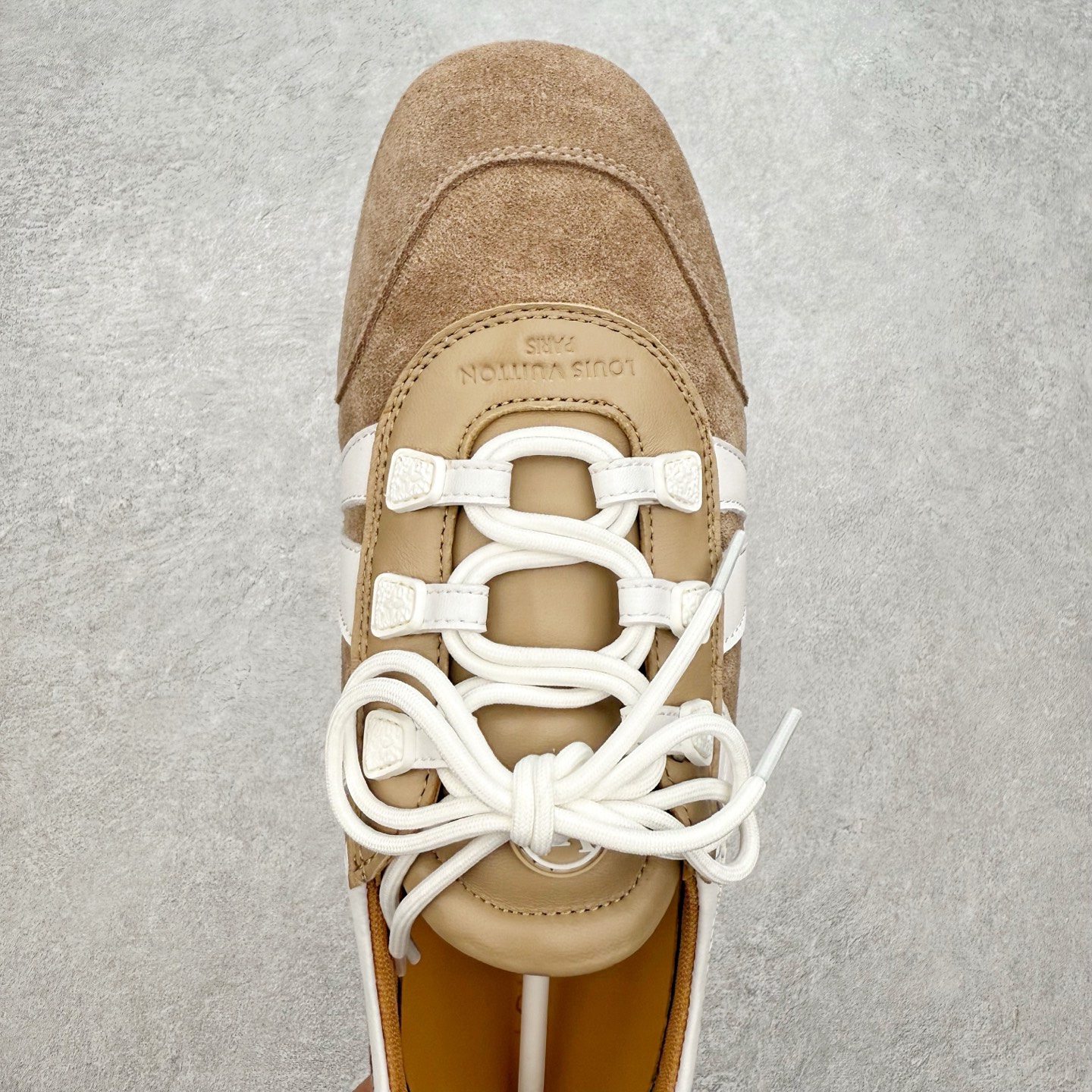 图片[4]-LOUIS VUITTON Sneakerina LV德训鞋 羊皮革 圆头系带 芭蕾风低帮生活休闲鞋 尺码：35 36 37 38 39 40-选品中心