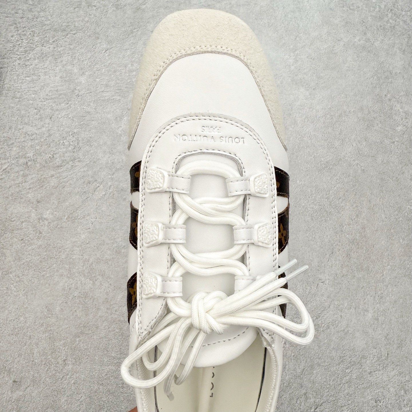 图片[4]-LOUIS VUITTON Sneakerina LV德训鞋 羊皮革 圆头系带 芭蕾风低帮生活休闲鞋 尺码：35 36 37 38 39 40-选品中心