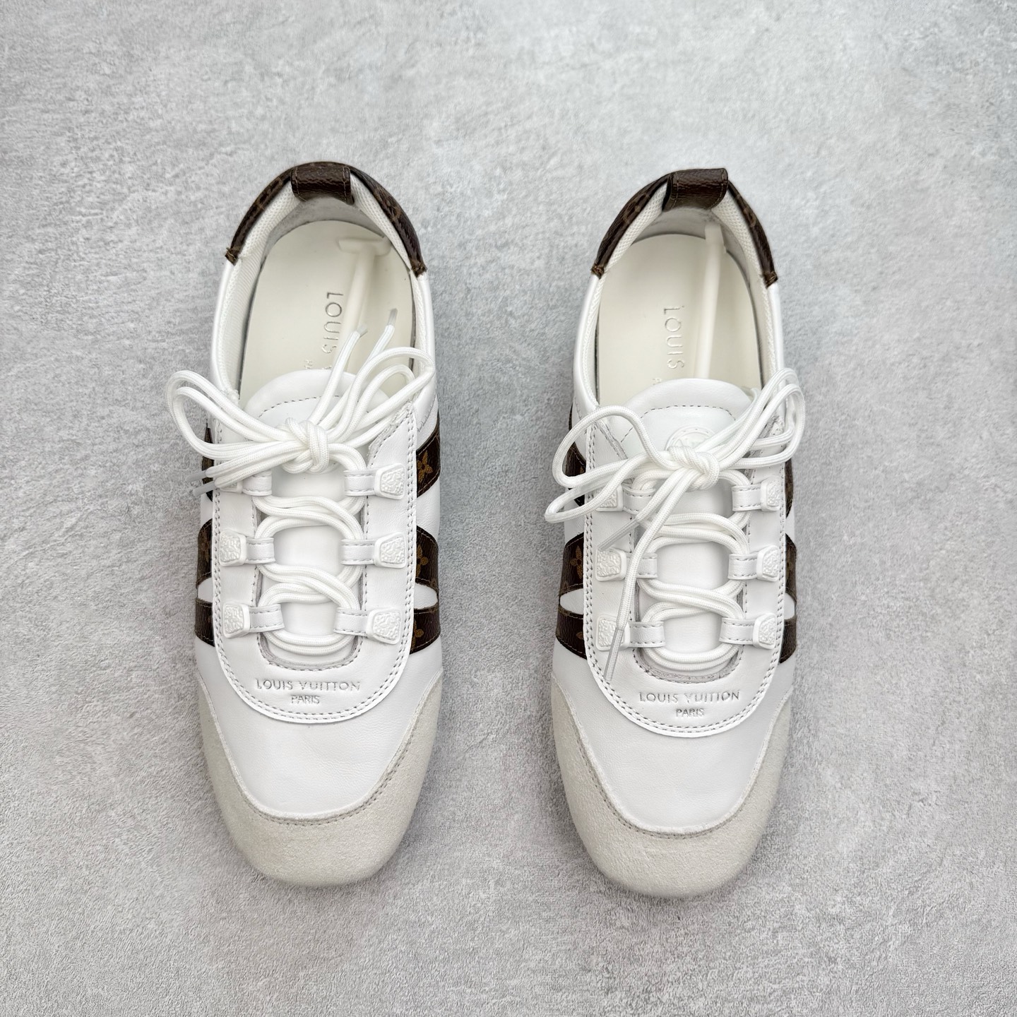 图片[2]-LOUIS VUITTON Sneakerina LV德训鞋 羊皮革 圆头系带 芭蕾风低帮生活休闲鞋 尺码：35 36 37 38 39 40-选品中心