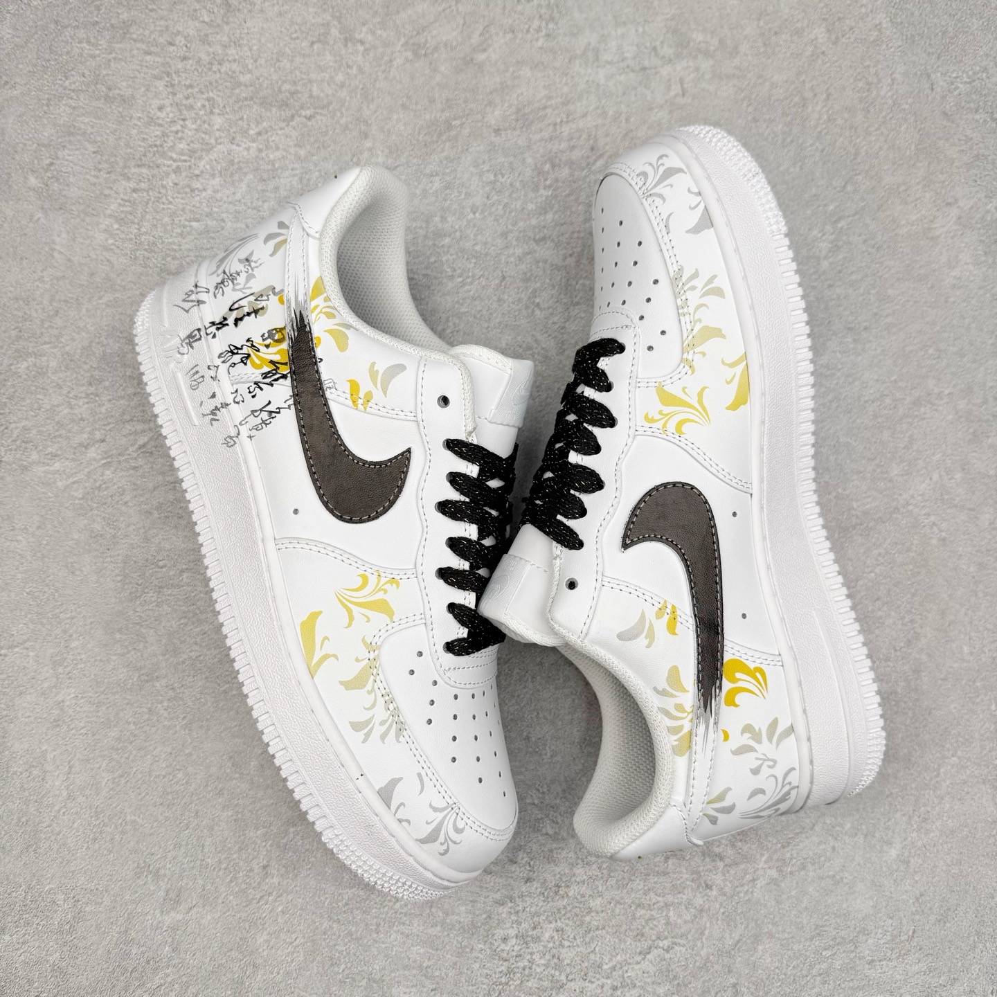 图片[3]-NK Air Force 1´07 Low 空军一号低帮百搭休闲运动板鞋 ZH0316-082 柔软、弹性十足的缓震性能和出色的中底设计 横跨复古与现代的外型结合 造就出风靡全球 三十多年的Force 1 直到今天还深受青睐 实拍调校N版已经零色差零失真 百分百还原实物色彩所见即所得 不存在货不对板色差等低级问题 选购参考实物拍摄 不混卖不参货 只用心做好货严格选品 承诺混一赔十 尺码：36 36.5 37.5 38 38.5 39 40 40.5 41 42 42.5 43 44 44.5 45-选品中心