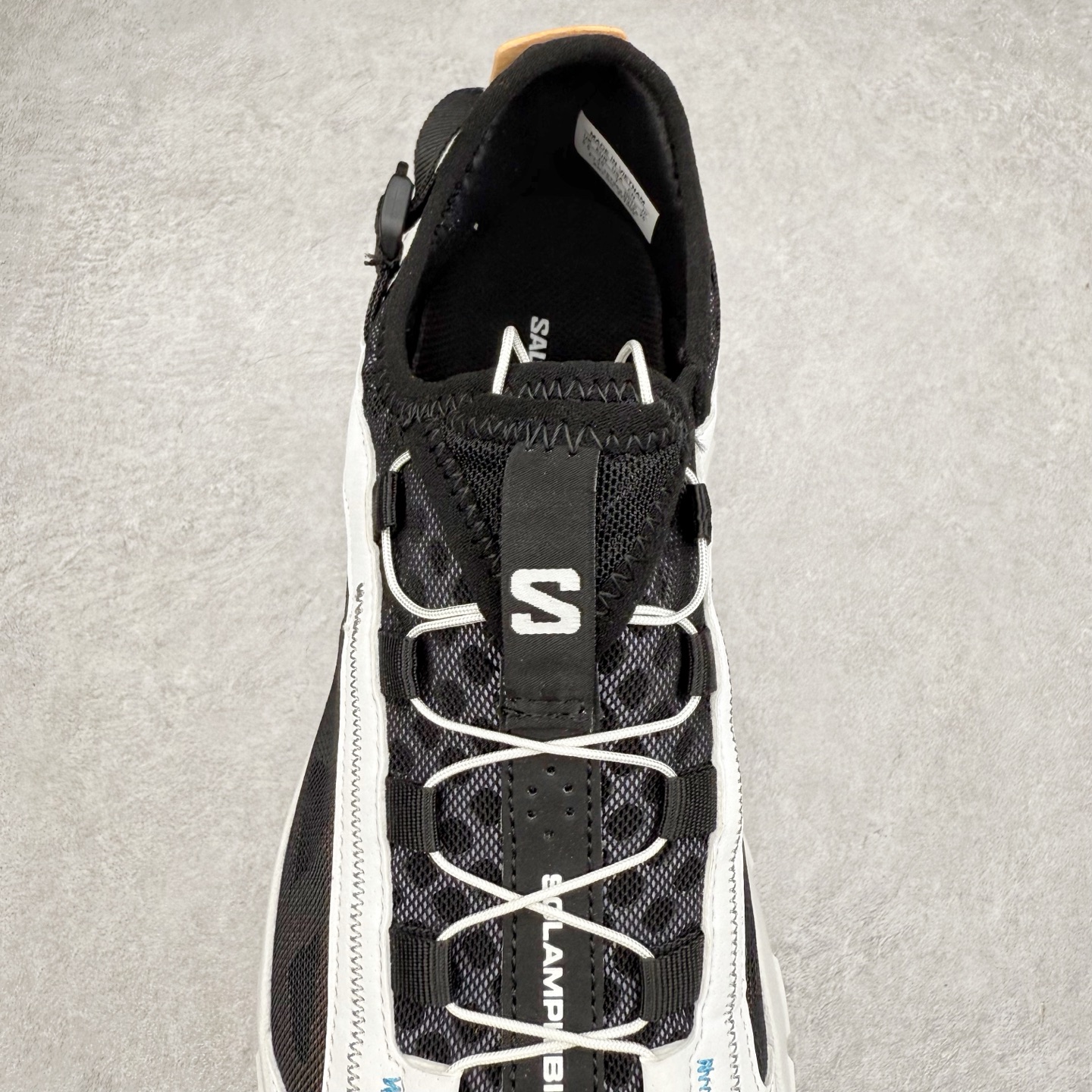 图片[5]-＃GX SALOMON SOLAMPHIBIAN 萨洛蒙舒适百搭户外功能轮胎鞋水陆两栖防滑耐磨低帮户外功能鞋 SALOMON诞生于1947年的法国阿尔卑斯山区，全球知名的户外运动品牌。一直致力于推动滑雪、越野跑等山地运动的发展及产品的进步。其产品设计致力于追求创新和发掘产品的性能极限，帮助喜欢自由的人在山地间不断挑战自我 尺码：36 36.5 37.5 38 38.5 39 40 40.5 41 42 42.5 43 44 44.5 45 46.5-选品中心