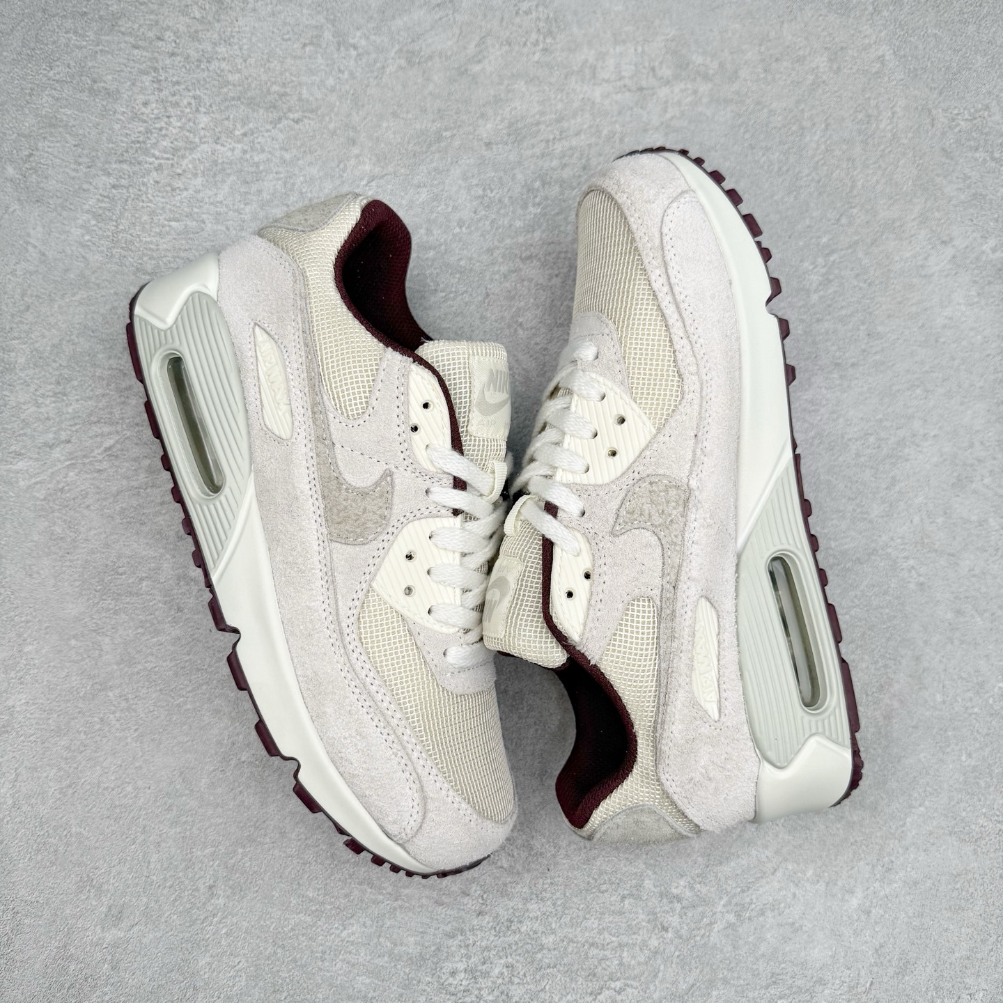 图片[3]-＃MX版 NK Air MAX 90 气垫复古减震跑步鞋 HQ1712-001 经典重温 独家陆续补货 外单专供大厂出品 品质稳定 一百余色 终端操作 Air Max 90于1990年推出 来自Air Max系列 在Air Max 1的基础上改进而得 增加了气垫面积 外型上也更为流线 最特別的就是加入了菱纹塑胶嵌板 为Air Max 90增添了许多潮流气息 皮革鞋面 造就出色耐穿性和支撑力 Max Air缓震配置搭配泡棉中底 令Air Max 90轻盈而舒适 华夫格橡胶外底 铸就Air Max 90非凡的抓地力 而Air Max 90不仅是一双跑鞋 它成功跨越了时间的演进 成为了球鞋文化与潮流圈中最熟为人知的鞋款之一 尺码：36 36.5 37.5 38 38.5 39 40 40.5 41 42 42.5 43 44 44.5 45-选品中心