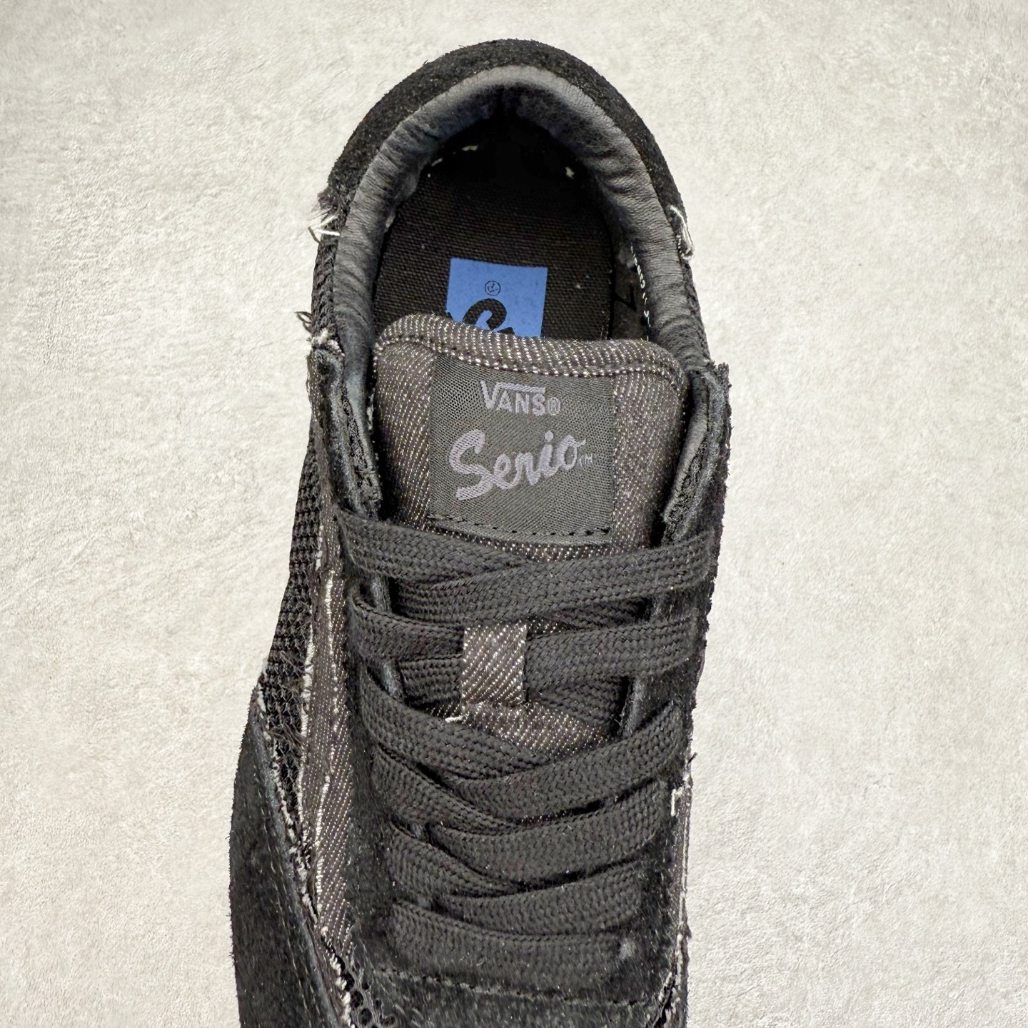 图片[5]-Vans Super Lowpro TDC系列 踩上全新 Vans Super LowPro 复古薄底鞋👣 长绒麂皮拼接粗粝毛边牛仔布，亮出你的反叛玩心 舒适脚感加持，全天不喊累，轻轻松松跑进风里💨 侧边透气网眼鞋面，夏日citywalk更 Chill～ 货号：VN000EFQCJK 货号：VN000EFQCJ7 尺码：35 36 36.5 37 38 38.5 39 40 40.5 41 42 42.5 43 44 45-选品中心