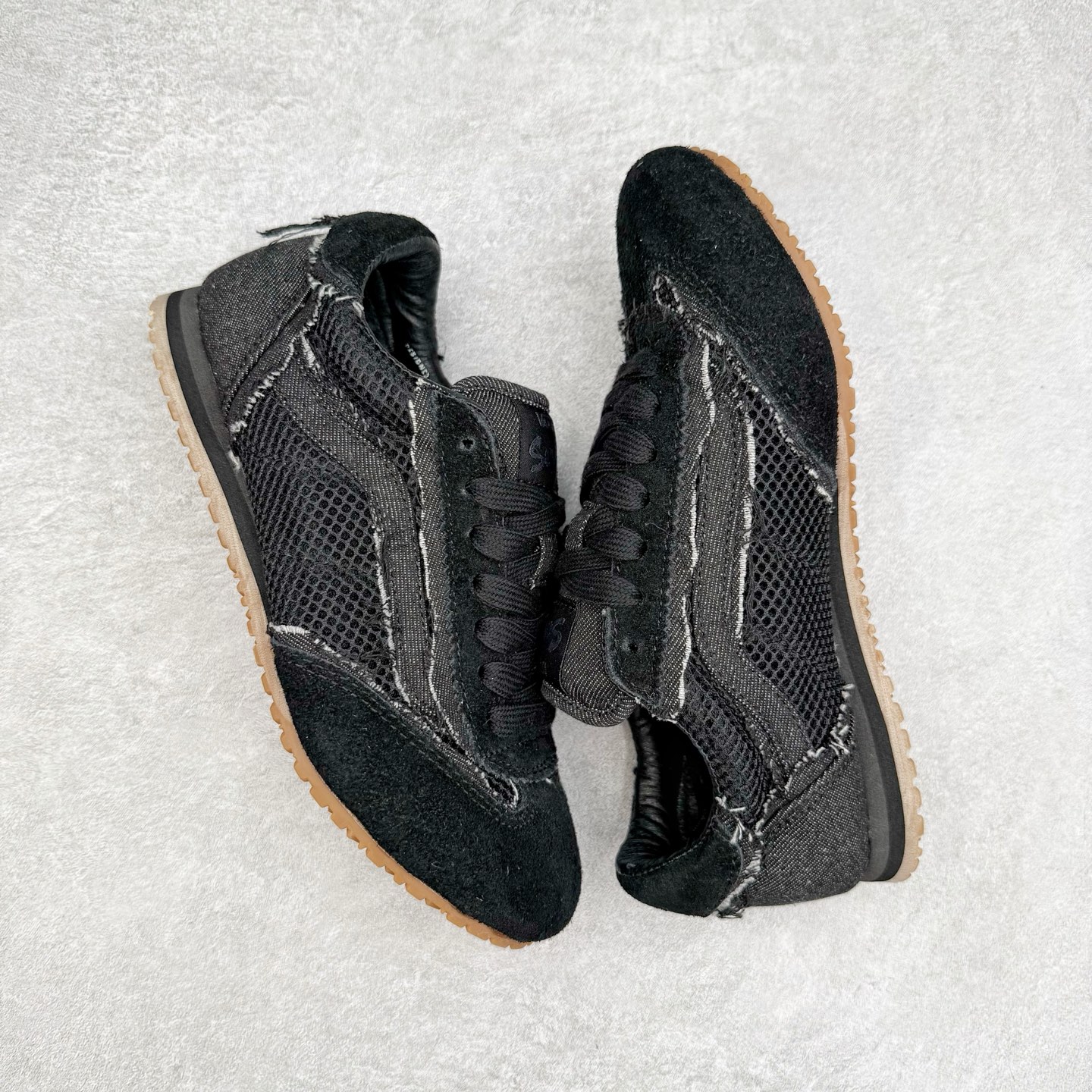 图片[3]-Vans Super Lowpro TDC系列 踩上全新 Vans Super LowPro 复古薄底鞋👣 长绒麂皮拼接粗粝毛边牛仔布，亮出你的反叛玩心 舒适脚感加持，全天不喊累，轻轻松松跑进风里💨 侧边透气网眼鞋面，夏日citywalk更 Chill～ 货号：VN000EFQCJK 货号：VN000EFQCJ7 尺码：35 36 36.5 37 38 38.5 39 40 40.5 41 42 42.5 43 44 45-选品中心