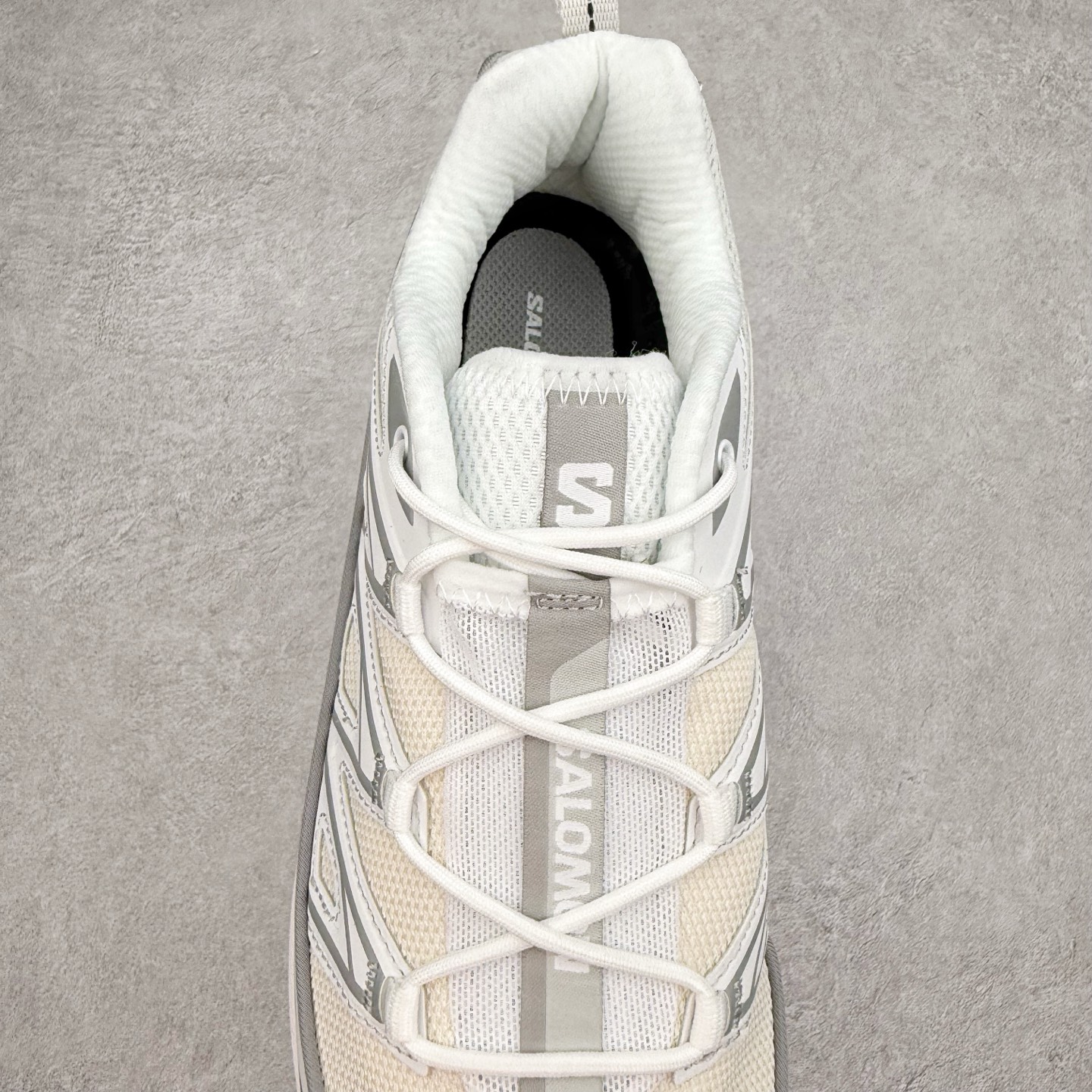 图片[5]-＃纯原福利 Salomon 萨洛蒙 XT-6 复古机能户外跑鞋 这双XT-6 鞋面以锯齿状的包裹系统呈现 在黑色基底之下加入了各种色点缀 内嵌式的袜套设计与 Quicklace 系带系统一道 实现了立体包裹与精准贴合 结合 Contagrip 大底科技 让穿着者可以轻松驾驭户外与通勤下的任何运动生活场景 无缝鞋身户外随意纵横 颜值与脚感兼备 出街通勤 绝对非常吸睛 你值得拥有 尺码：36 36.5 37.5 38 38.5 39 40 40.5 41 42 42.5 43 44 44.5 45-选品中心