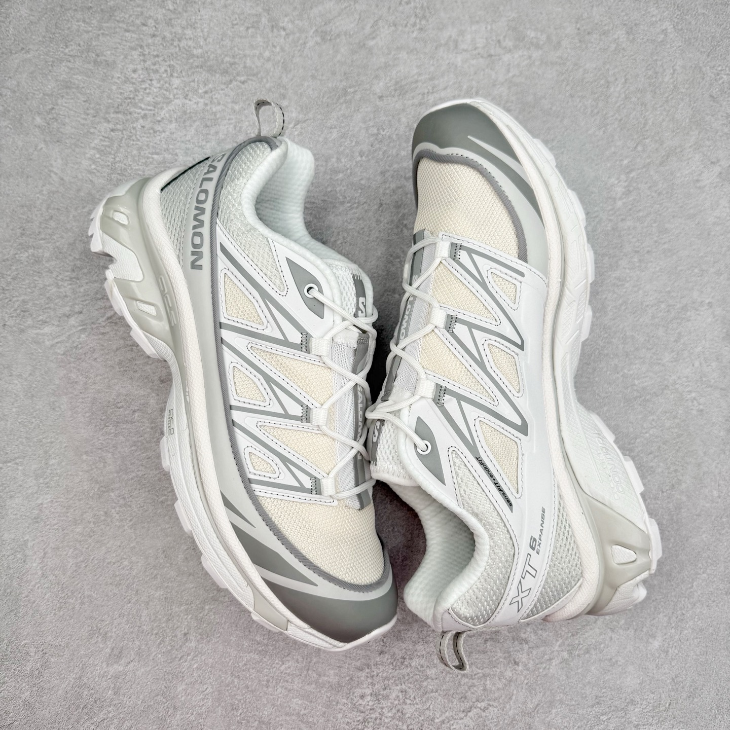 图片[3]-＃纯原福利 Salomon 萨洛蒙 XT-6 复古机能户外跑鞋 这双XT-6 鞋面以锯齿状的包裹系统呈现 在黑色基底之下加入了各种色点缀 内嵌式的袜套设计与 Quicklace 系带系统一道 实现了立体包裹与精准贴合 结合 Contagrip 大底科技 让穿着者可以轻松驾驭户外与通勤下的任何运动生活场景 无缝鞋身户外随意纵横 颜值与脚感兼备 出街通勤 绝对非常吸睛 你值得拥有 尺码：36 36.5 37.5 38 38.5 39 40 40.5 41 42 42.5 43 44 44.5 45-选品中心