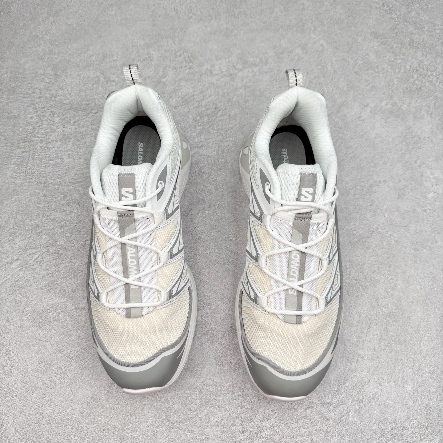 图片[2]-＃纯原福利 Salomon 萨洛蒙 XT-6 复古机能户外跑鞋 这双XT-6 鞋面以锯齿状的包裹系统呈现 在黑色基底之下加入了各种色点缀 内嵌式的袜套设计与 Quicklace 系带系统一道 实现了立体包裹与精准贴合 结合 Contagrip 大底科技 让穿着者可以轻松驾驭户外与通勤下的任何运动生活场景 无缝鞋身户外随意纵横 颜值与脚感兼备 出街通勤 绝对非常吸睛 你值得拥有 尺码：36 36.5 37.5 38 38.5 39 40 40.5 41 42 42.5 43 44 44.5 45-选品中心