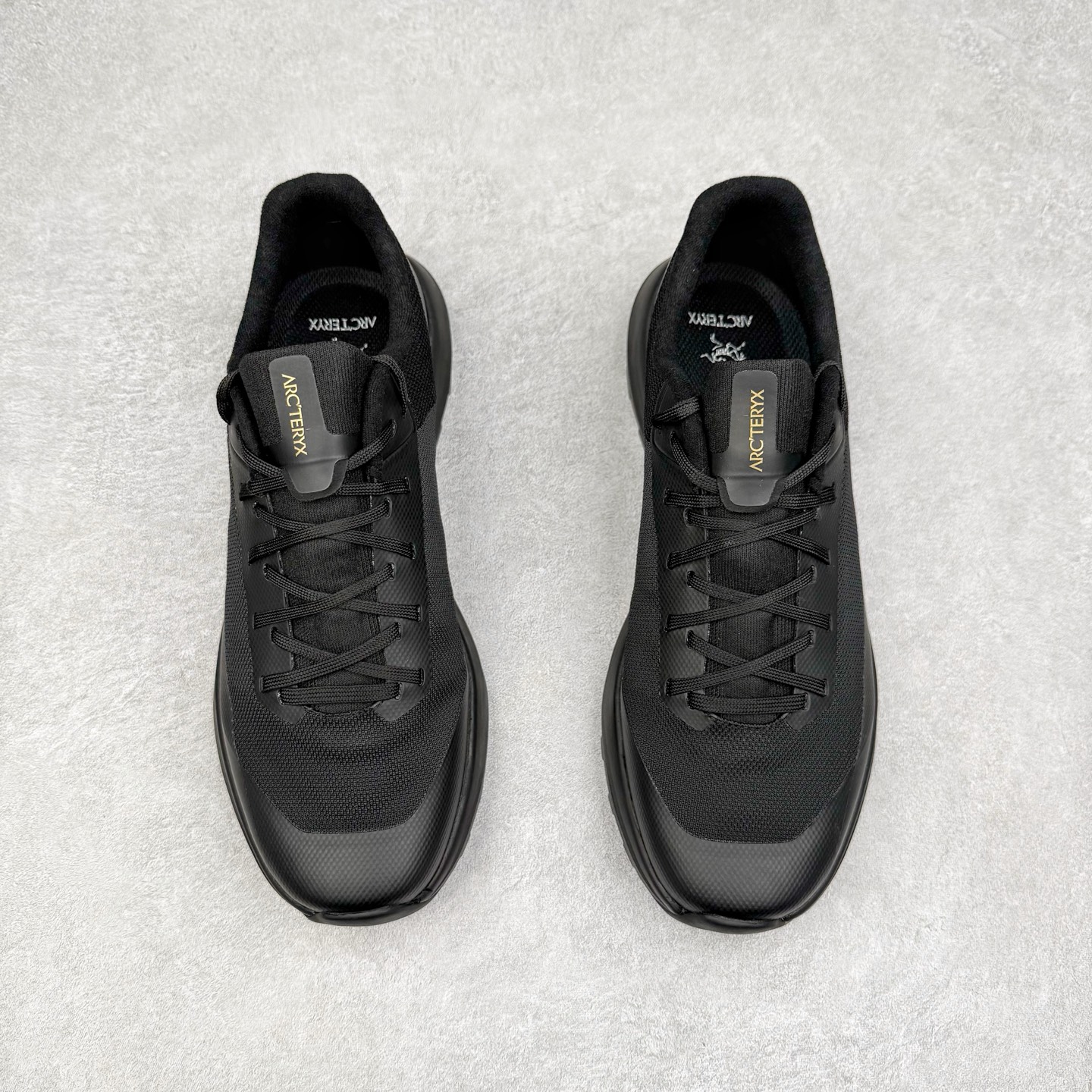 图片[2]-＃HP Arcteryx Norvan LD 3 始祖鸟舒适柔软防滑耐磨低帮越野跑步鞋 Arcteryx中文名始祖鸟 加拿大户外服饰品牌 1989年创立于加拿大温哥华 始祖鸟来自加拿大海岸山脉 植根高山的专业户外品牌 始终秉承对精湛设计和工艺孜孜以求的准则 从1989年创立至今 Arcteryx始终不断在产品设计与做工上不惜工本 以满足始祖鸟的标准 品质、设计以及精简的理念造就了其良好的性能 并能满足严苛环境下的使用需求 尺码：36 37 38 39 40 41 42 43 44-选品中心