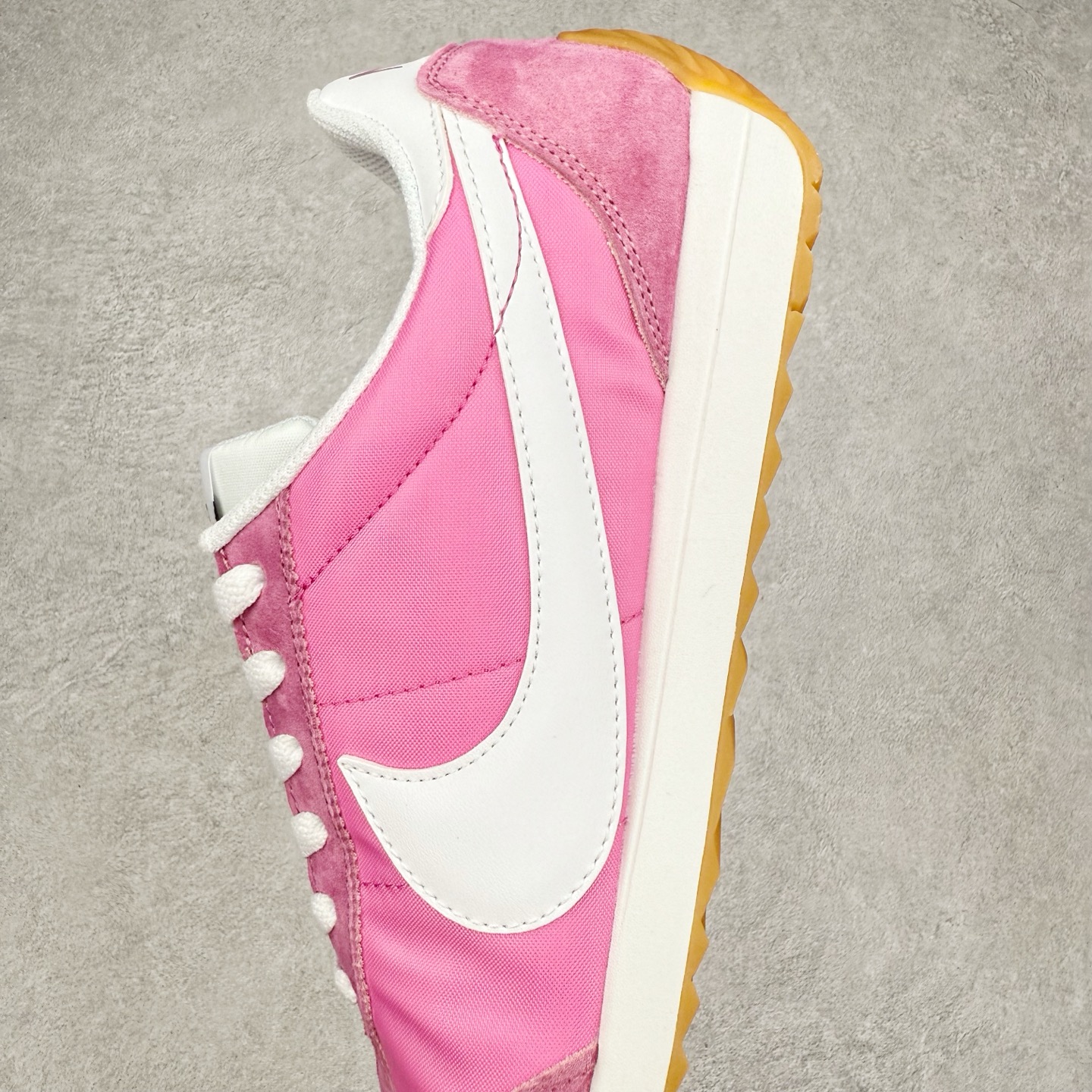 图片[7]-NK Pacific 华夫舒适百搭个性减震低帮生活休闲鞋 HM4771-602 秉承元年款经典风格 糅合防水鞋面设计 传统鞋带系统和覆面设计增强贴合感 提升耐久性 彰显经典风格 EVA 泡棉中底轻盈缓震 纯色橡胶外底搭配人字形底纹 缔造出色耐久性和多向抓地力 天猫订单本实体可操作原价款 尺码： 36 36.5 37 38 38.5 39 40 40.5 41 42 42.5 43 44 45-选品中心