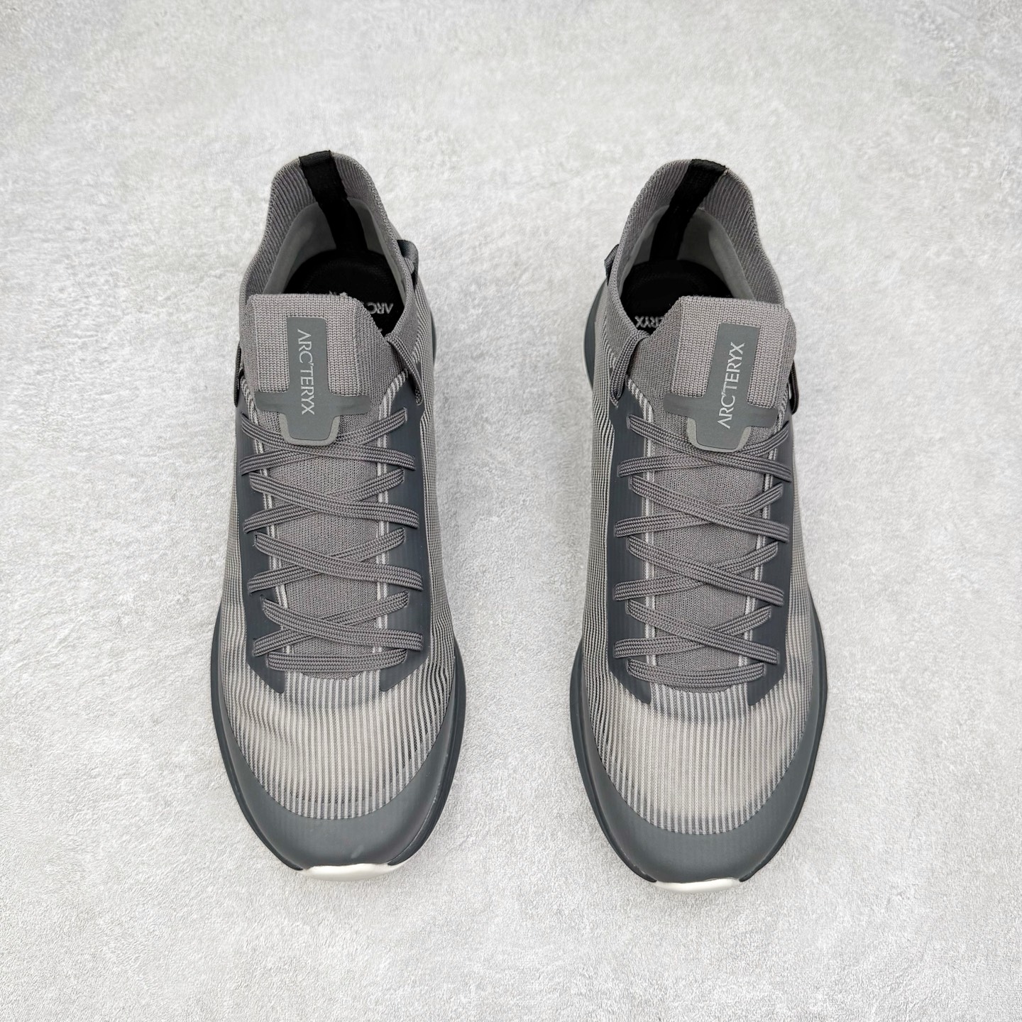 图片[2]-＃HP Arcteryx Norvan SL 3 始祖鸟时尚舒适防滑透气轻便低帮跑步鞋 Arcteryx中文名始祖鸟 加拿大户外服饰品牌 1989年创立于加拿大温哥华 始祖鸟来自加拿大海岸山脉 植根高山的专业户外品牌 始终秉承对精湛设计和工艺孜孜以求的准则 从1989年创立至今 Arcteryx始终不断在产品设计与做工上不惜工本 以满足始祖鸟的标准 品质、设计以及精简的理念造就了其良好的性能 并能满足严苛环境下的使用需求 尺码：40 41 42 43 44 45-选品中心