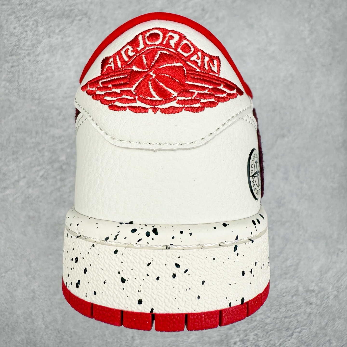 图片[8]-＃福利特价 TS x Air Jordan AJ1 Low 倒钩低帮联名定制配色 原厂内置气垫魔块 A模大底 头层小牛皮 鞋舌AJ原厂专用牛津布+AJ专用反口珍珠布+原厂无杂质高弹内里海棉+特殊封边弹力鞋带 尺码：36 36.5 37.5 38 38.5 39 40 40.5 41 42 42.5 43 44 44.5 45 46 47.5-选品中心