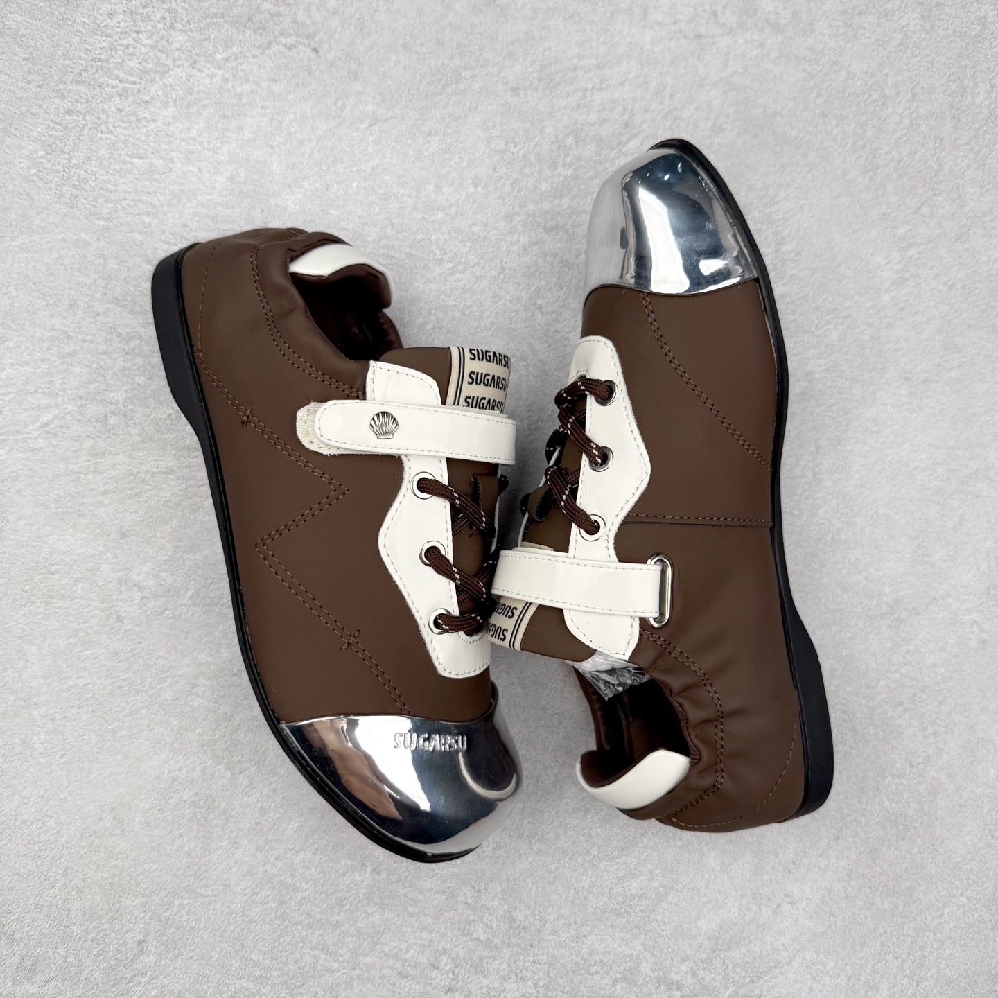 图片[3]-【鞠婧祎同款】GG-CC x SugarSu酥履联名 玛丽珍芭蕾舞鞋 新晋潮流鞋靴品牌GGCC夏季新款 夏季踏青舒适度和少女感我都要 撞色鞋面和着地软弹舒适轻便鞋底 日常通勤 户外徒行 甜辣静雅皆可适配~ 舒适度满分：软糯鞋垫！走路不累脚，运动、逛街都能轻松驾驭 尺码：35 36 37 38 39 40-选品中心