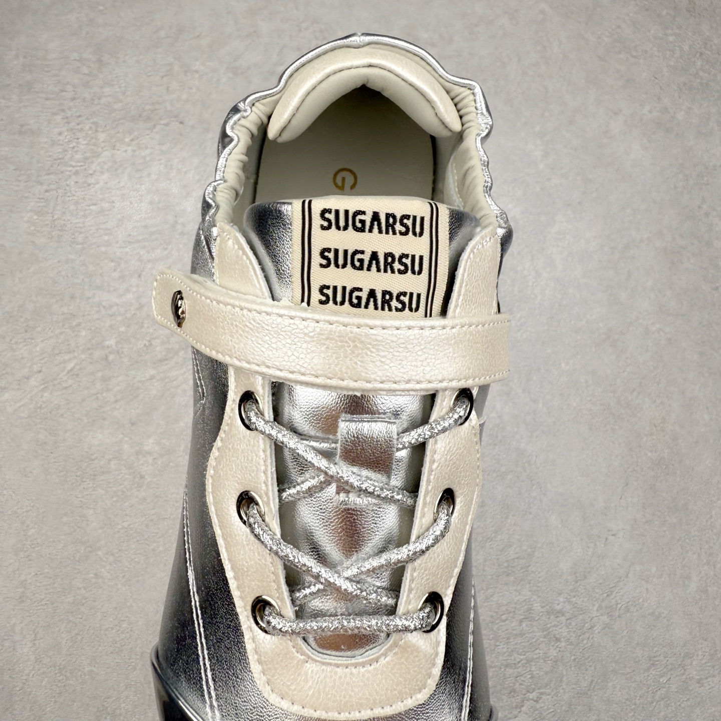 图片[5]-【鞠婧祎同款】GG-CC x SugarSu酥履联名 玛丽珍芭蕾舞鞋 新晋潮流鞋靴品牌GGCC夏季新款 夏季踏青舒适度和少女感我都要 撞色鞋面和着地软弹舒适轻便鞋底 日常通勤 户外徒行 甜辣静雅皆可适配~ 舒适度满分：软糯鞋垫！走路不累脚，运动、逛街都能轻松驾驭 尺码：35 36 37 38 39 40-选品中心