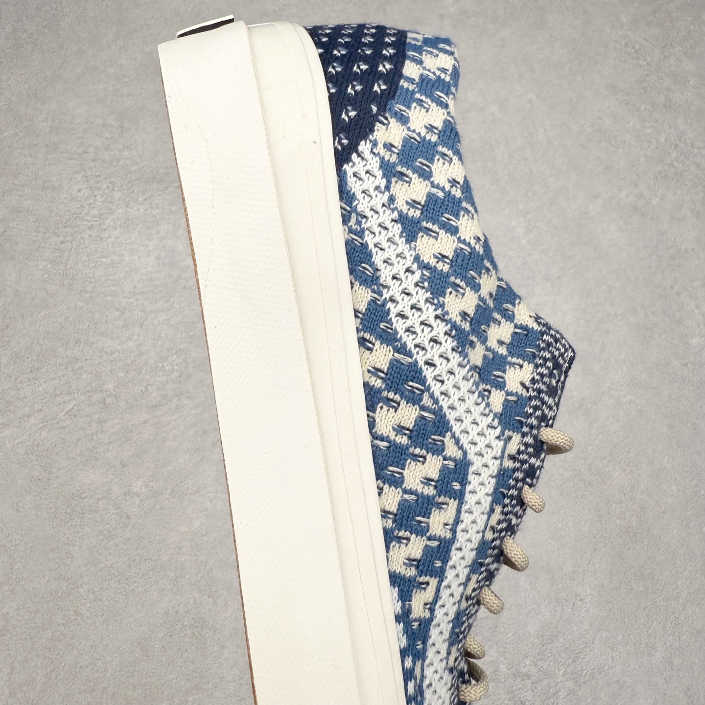 图片[6]-Vans Old Skool 36 EK 编织系列 Vans Premium 高阶支线 舒适百搭防滑耐磨休闲滑板鞋 鞋面采用编织面料工艺，舒适透气，独特新颖打破传统，复古感拉满。鞋底沿用招牌“华夫格”纹路，抓地力强，同时搭载缓震鞋垫，脚感轻盈贴合，适合日常通勤和滑板运动。 货号：VN000D51DMV 棕色 货号：VN000D8HEBR 蓝色 尺码：35 36 36.5 37 38 38.5 39 40 40.5 41 42 42.5 43 44-选品中心