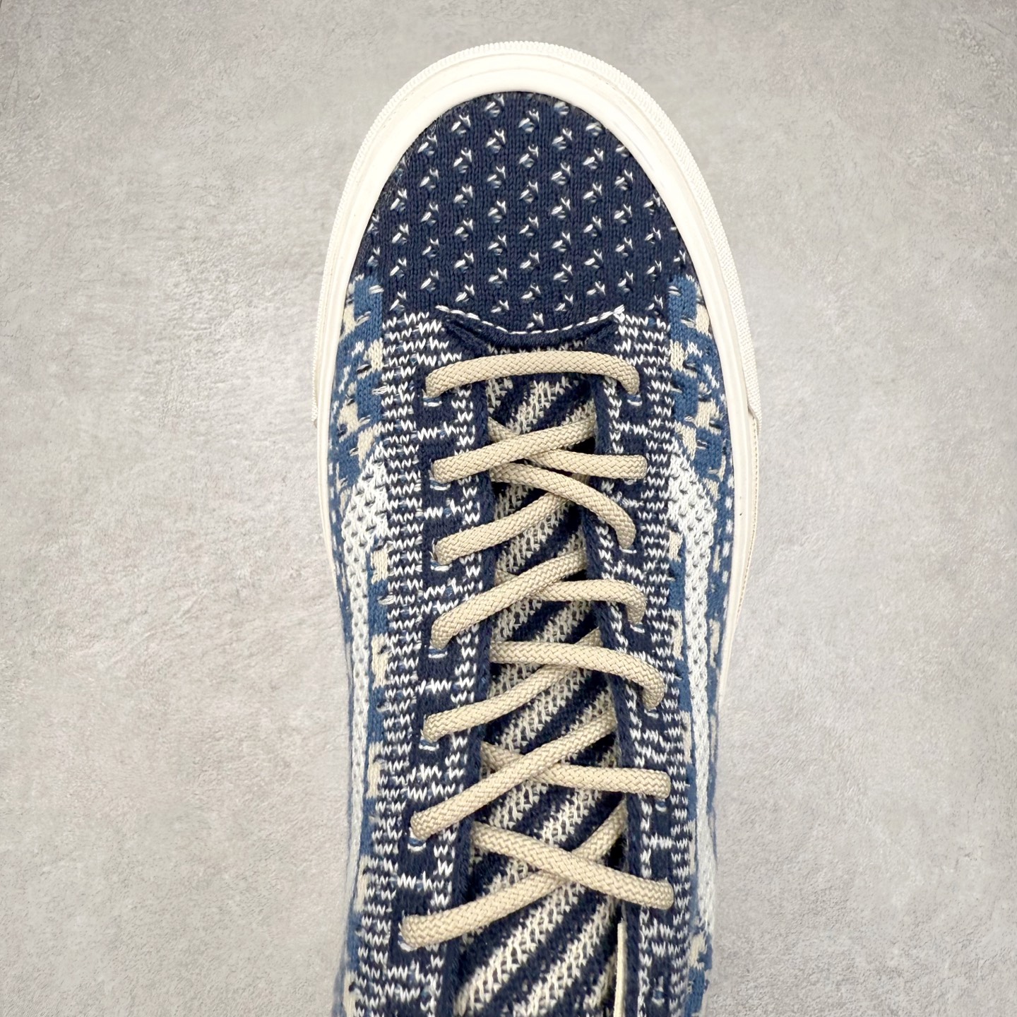 图片[4]-Vans Old Skool 36 EK 编织系列 Vans Premium 高阶支线 舒适百搭防滑耐磨休闲滑板鞋 鞋面采用编织面料工艺，舒适透气，独特新颖打破传统，复古感拉满。鞋底沿用招牌“华夫格”纹路，抓地力强，同时搭载缓震鞋垫，脚感轻盈贴合，适合日常通勤和滑板运动。 货号：VN000D51DMV 棕色 货号：VN000D8HEBR 蓝色 尺码：35 36 36.5 37 38 38.5 39 40 40.5 41 42 42.5 43 44-选品中心