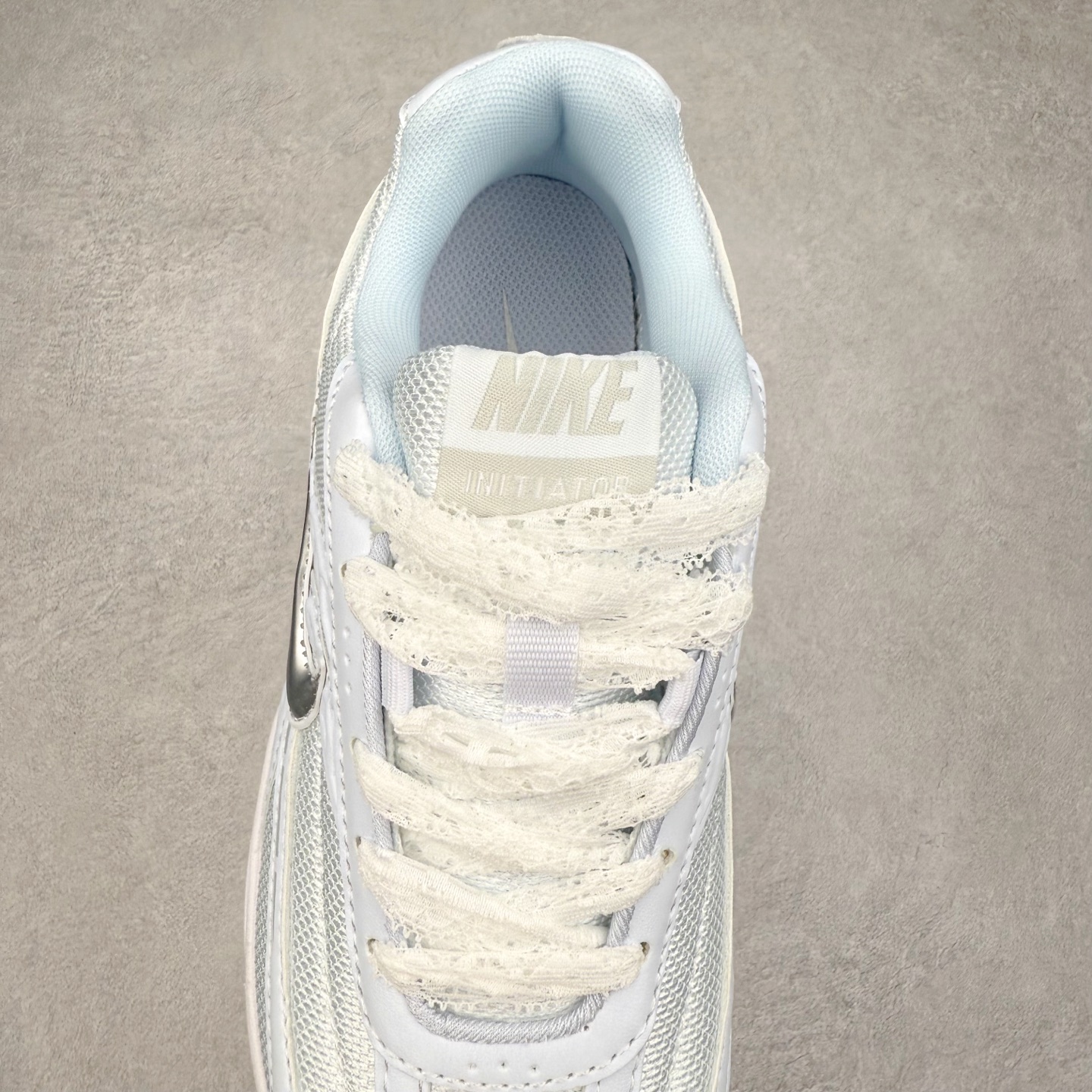 图片[5]-NK Initiator 创始者系列复古老爹鞋运动舒适复古网布合成革减震防滑耐磨低帮休闲跑步鞋 Ins爆火全新韩系古着风 回味经典 采用透气网眼鞋面和支撑覆盖层 自然运动设计的Phlyon中底用于缓冲 BRS 1000碳橡胶外底具有轻质柔韧性 牵引力和耐用性 尺码：36 36.5 37.5 38 38.5 39 40 40.5 41 42 42.5 43 44 45-选品中心