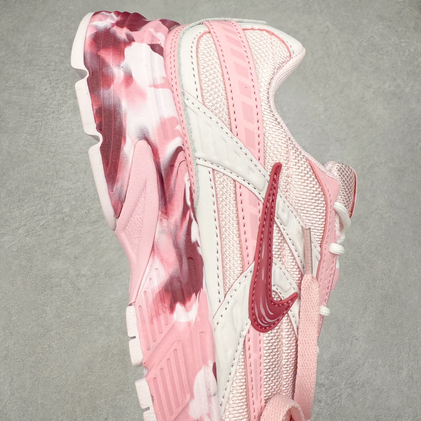 图片[6]-NK Initiator 创始者系列复古老爹鞋运动舒适复古网布合成革减震防滑耐磨低帮休闲跑步鞋 Ins爆火全新韩系古着风 回味经典 采用透气网眼鞋面和支撑覆盖层 自然运动设计的Phlyon中底用于缓冲 BRS 1000碳橡胶外底具有轻质柔韧性 牵引力和耐用性 尺码：36 36.5 37.5 38 38.5 39 40 40.5 41 42 42.5 43 44 45-选品中心