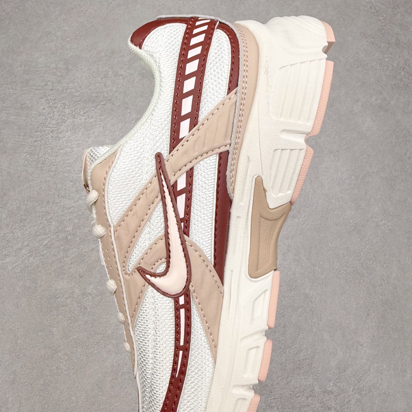 图片[7]-NK Initiator 创始者系列复古老爹鞋运动舒适复古网布合成革减震防滑耐磨低帮休闲跑步鞋 Ins爆火全新韩系古着风 回味经典 采用透气网眼鞋面和支撑覆盖层 自然运动设计的Phlyon中底用于缓冲 BRS 1000碳橡胶外底具有轻质柔韧性 牵引力和耐用性 尺码：36 36.5 37.5 38 38.5 39 40 40.5 41 42 42.5 43 44 45-选品中心