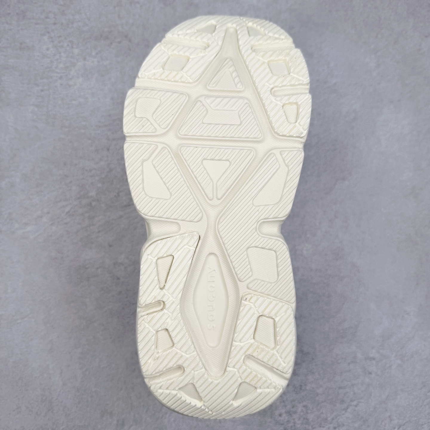 图片[9]-＃福利特价 Saucony GUARD AMR 索康尼日常百搭通勤缓震跑步鞋 男女同款 尺码：36 36.5 37.5 38 38.5 39 40 40.5 41 42 42.5 43 44 44.5 45-选品中心