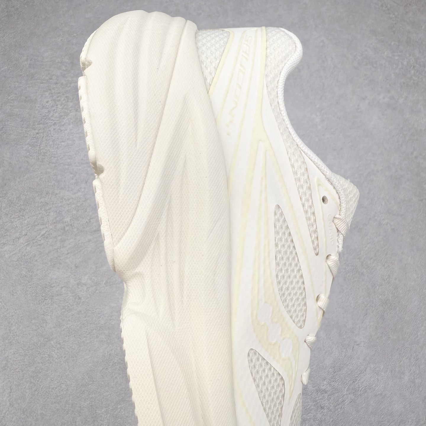 图片[6]-＃福利特价 Saucony GUARD AMR 索康尼日常百搭通勤缓震跑步鞋 男女同款 尺码：36 36.5 37.5 38 38.5 39 40 40.5 41 42 42.5 43 44 44.5 45-选品中心