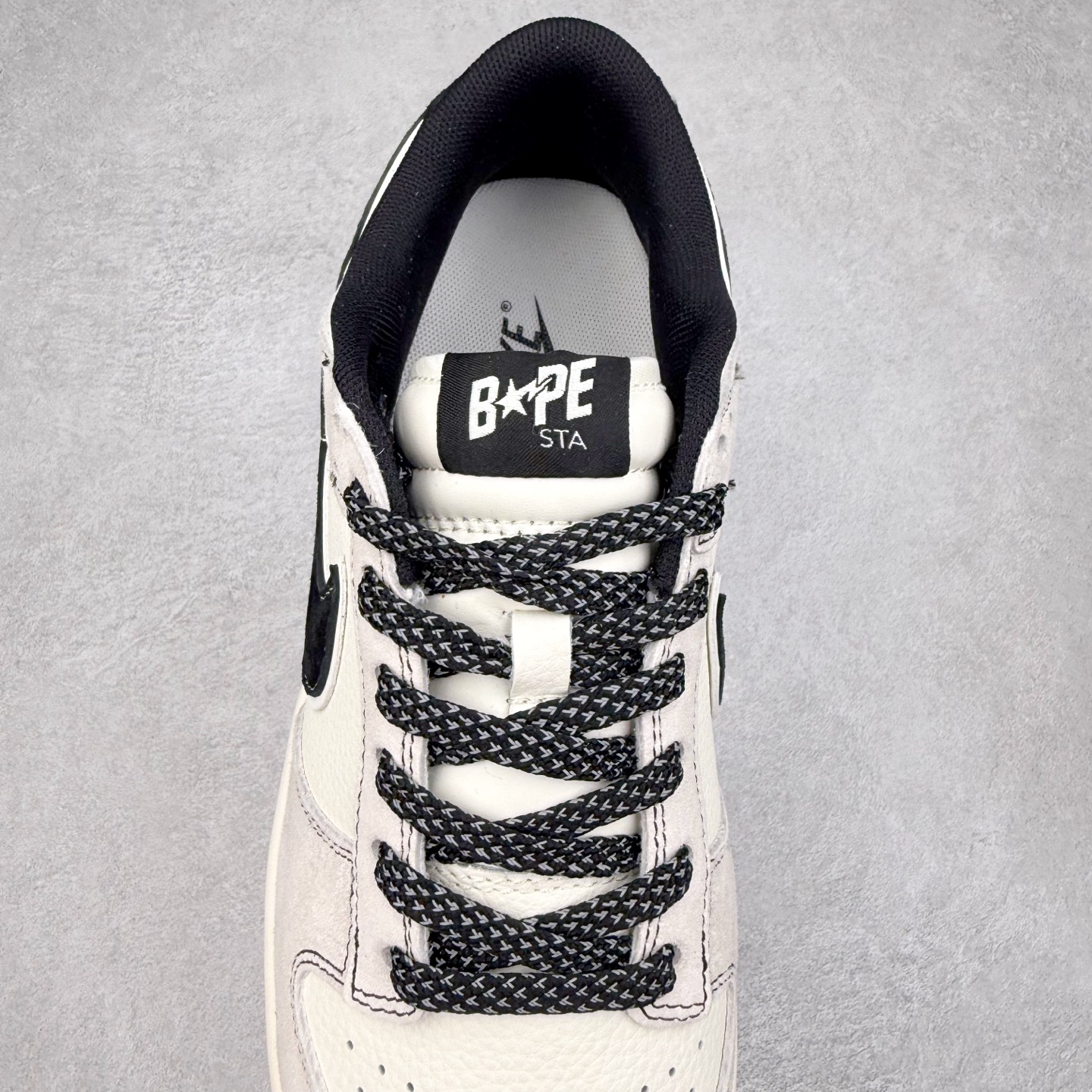 图片[5]-NK Dunk Low 定制配色 MM1089-017 大厂出品 极力推荐 原装头层材料 独家版型蒸餾加工帶來的是更好的视觉和脚感体验大厂纯原品质出货 清洁度 电绣工艺 皮料切割干净无任何毛边 细节完美 实拍调校N版已经零色差零失真 百分百还原实物色彩所见即所得 不存在货不对板色差等低级问题 选购参考实物拍摄 不混卖不参货 只用心做好货严格选品 承诺混一赔十 尺码：36 36.5 37.5 38 38.5 39 40 40.5 41 42 42.5 43 44 44.5 45-选品中心