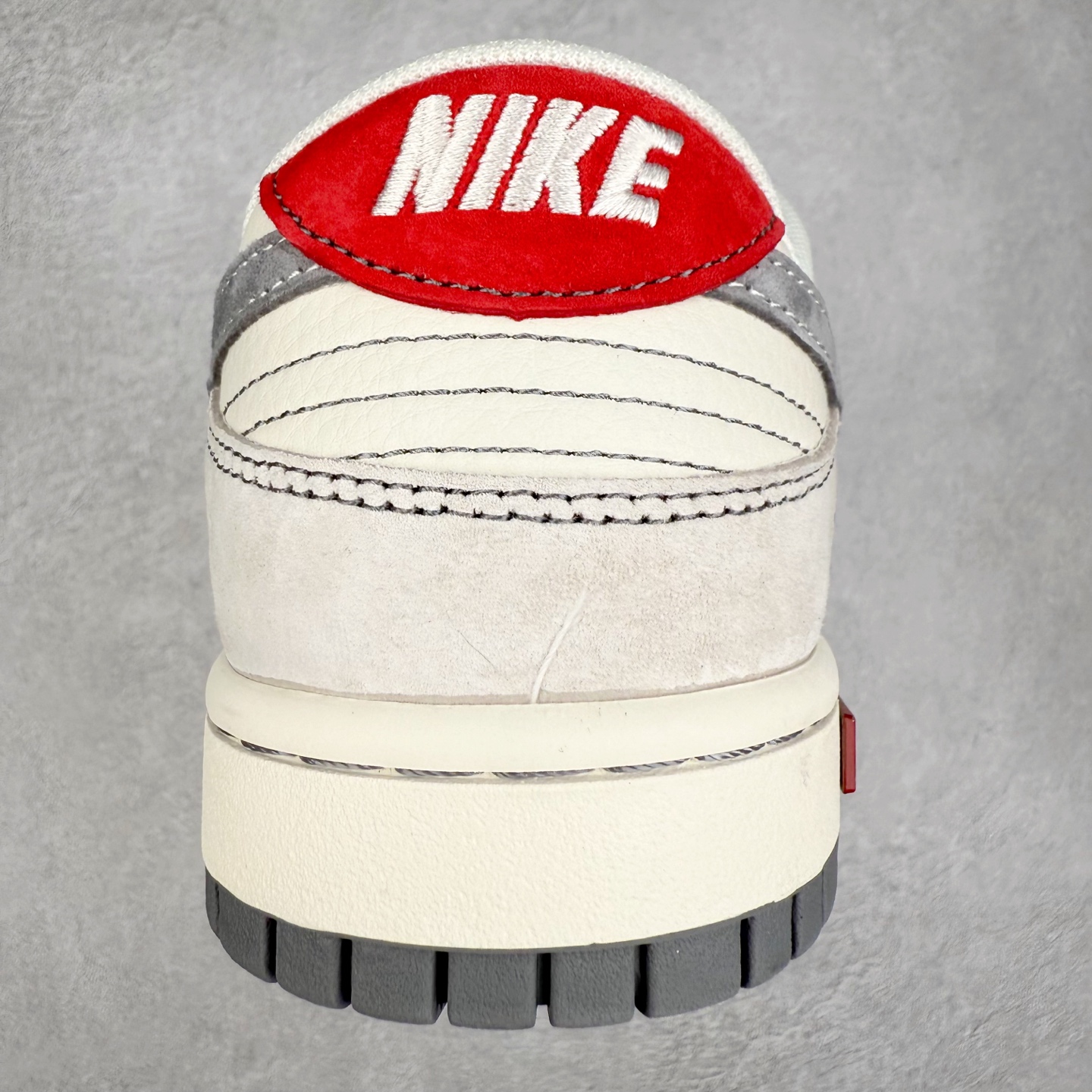 图片[8]-NK Dunk Low 定制配色 MM1089-033 大厂出品 极力推荐 原装头层材料 独家版型蒸餾加工帶來的是更好的视觉和脚感体验大厂纯原品质出货 清洁度 电绣工艺 皮料切割干净无任何毛边 细节完美 实拍调校N版已经零色差零失真 百分百还原实物色彩所见即所得 不存在货不对板色差等低级问题 选购参考实物拍摄 不混卖不参货 只用心做好货严格选品 承诺混一赔十 尺码：36 36.5 37.5 38 38.5 39 40 40.5 41 42 42.5 43 44 44.5 45-选品中心