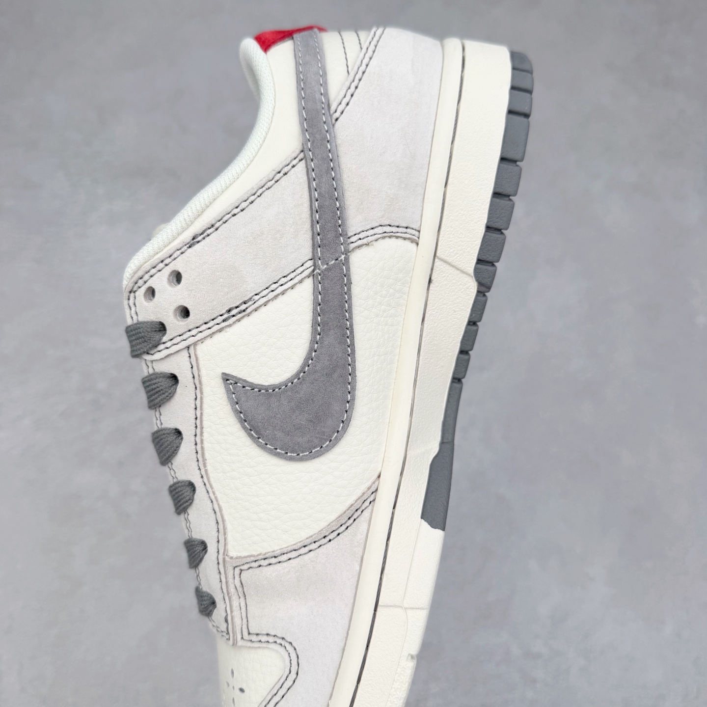 图片[7]-NK Dunk Low 定制配色 MM1089-033 大厂出品 极力推荐 原装头层材料 独家版型蒸餾加工帶來的是更好的视觉和脚感体验大厂纯原品质出货 清洁度 电绣工艺 皮料切割干净无任何毛边 细节完美 实拍调校N版已经零色差零失真 百分百还原实物色彩所见即所得 不存在货不对板色差等低级问题 选购参考实物拍摄 不混卖不参货 只用心做好货严格选品 承诺混一赔十 尺码：36 36.5 37.5 38 38.5 39 40 40.5 41 42 42.5 43 44 44.5 45-选品中心